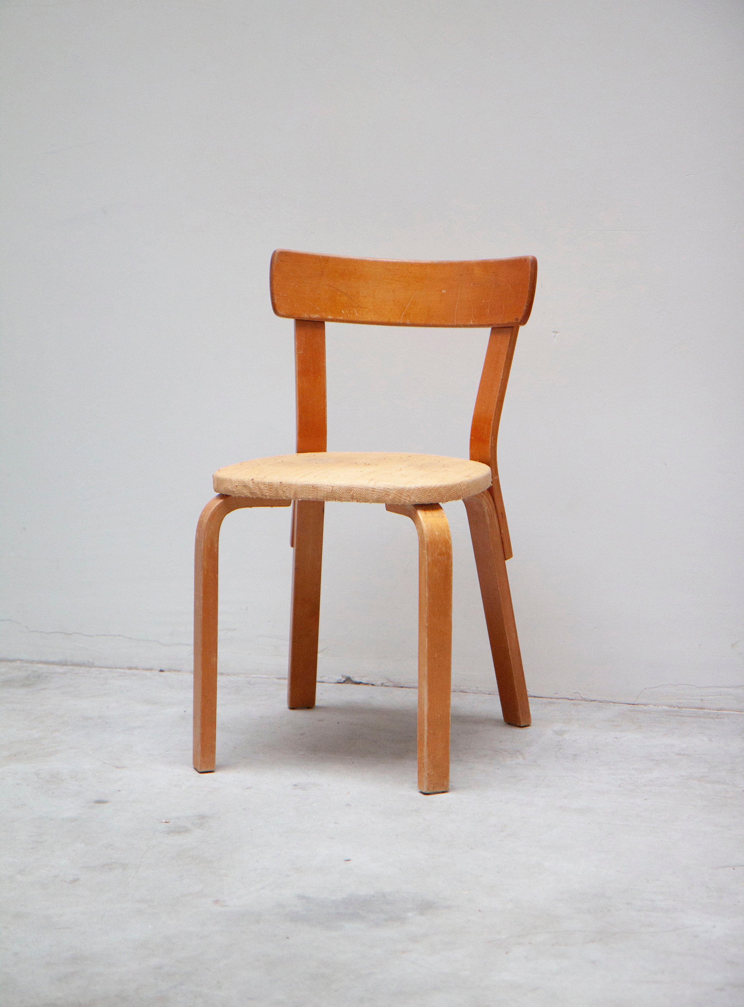 Artek 69 Chair by Alvar Aalto (Niinikangas) | Juki Amsterdam
