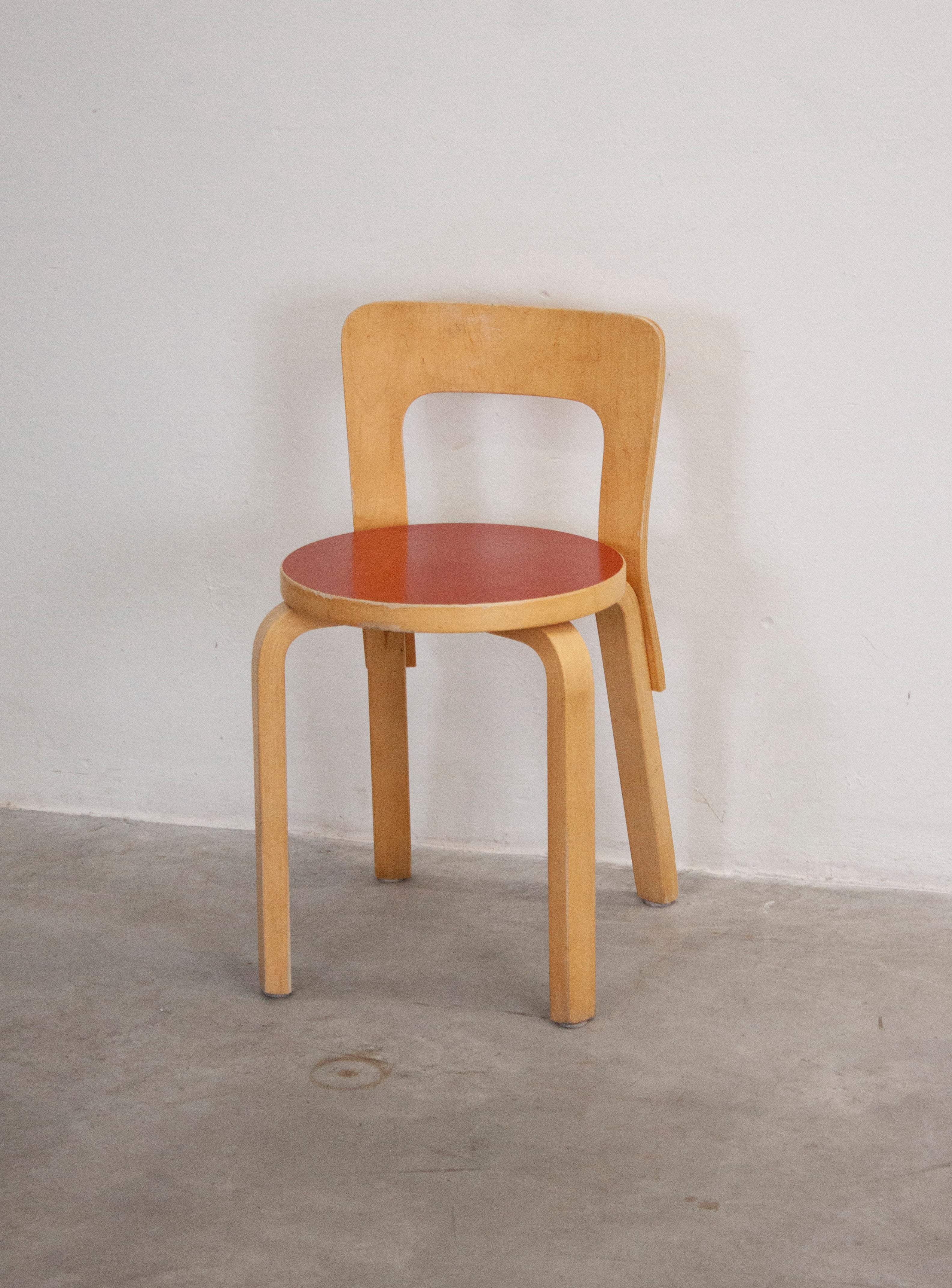 Artek Model 65 Chair by Alvar Aalto (Red) – JUKI AMSTERDAM