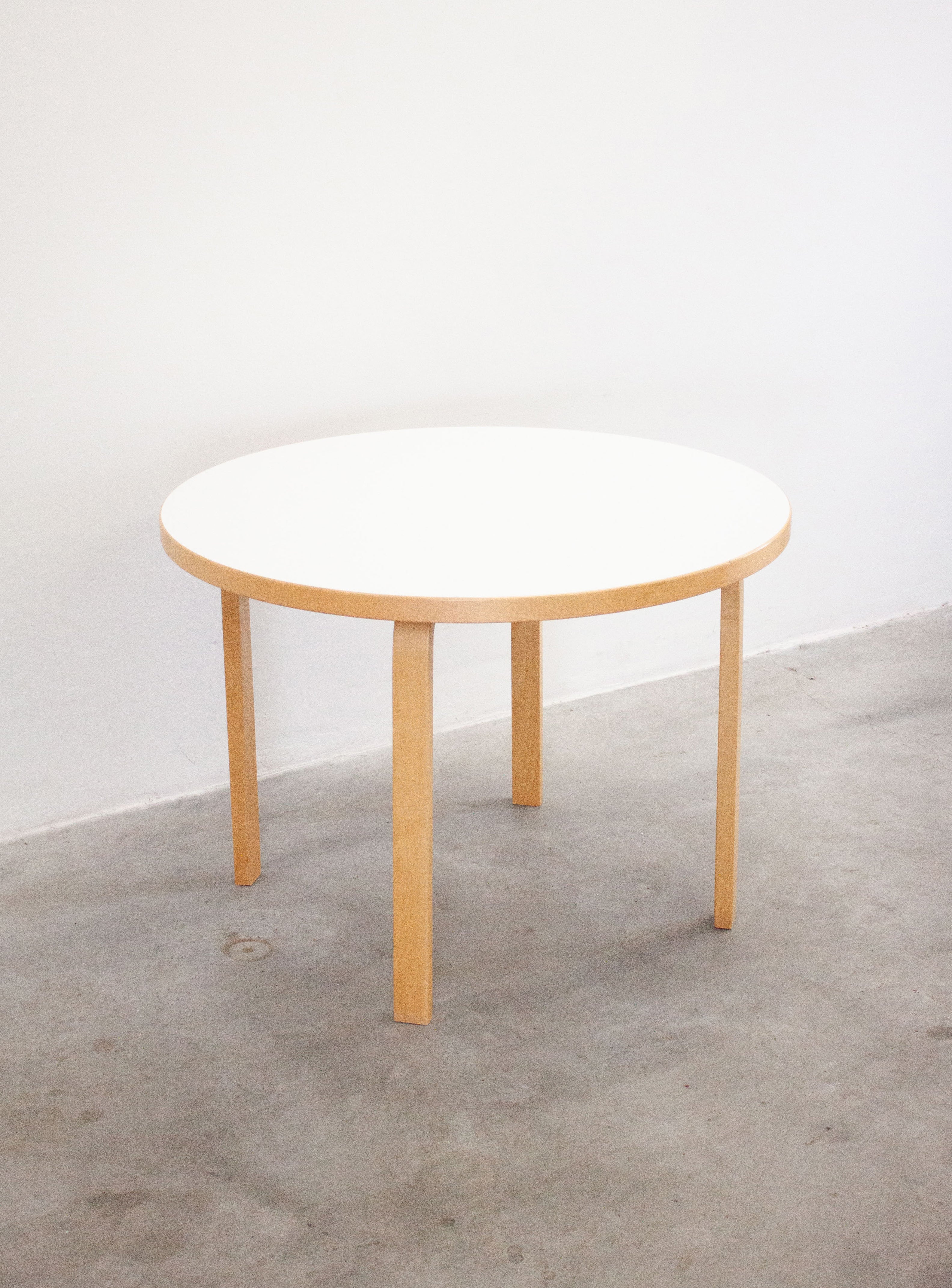 Artek Model 90A Dining Table by Alvar Aalto (White) – JUKI AMSTERDAM
