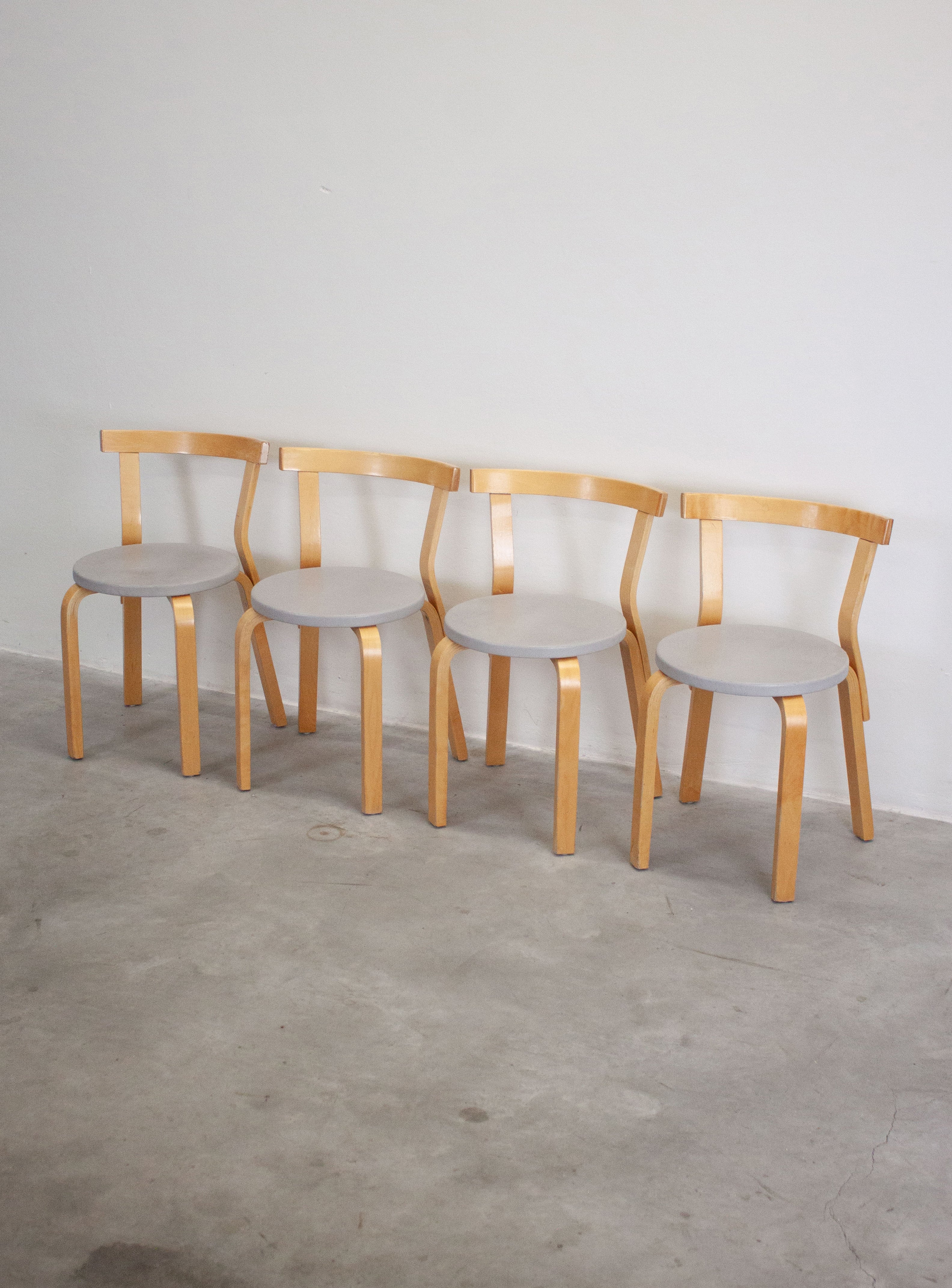寿司忍者さま専用artek alvar aalto2005 69 Artek Alvar Aalto - 69 Chair - Seat & Backrest Lacquered