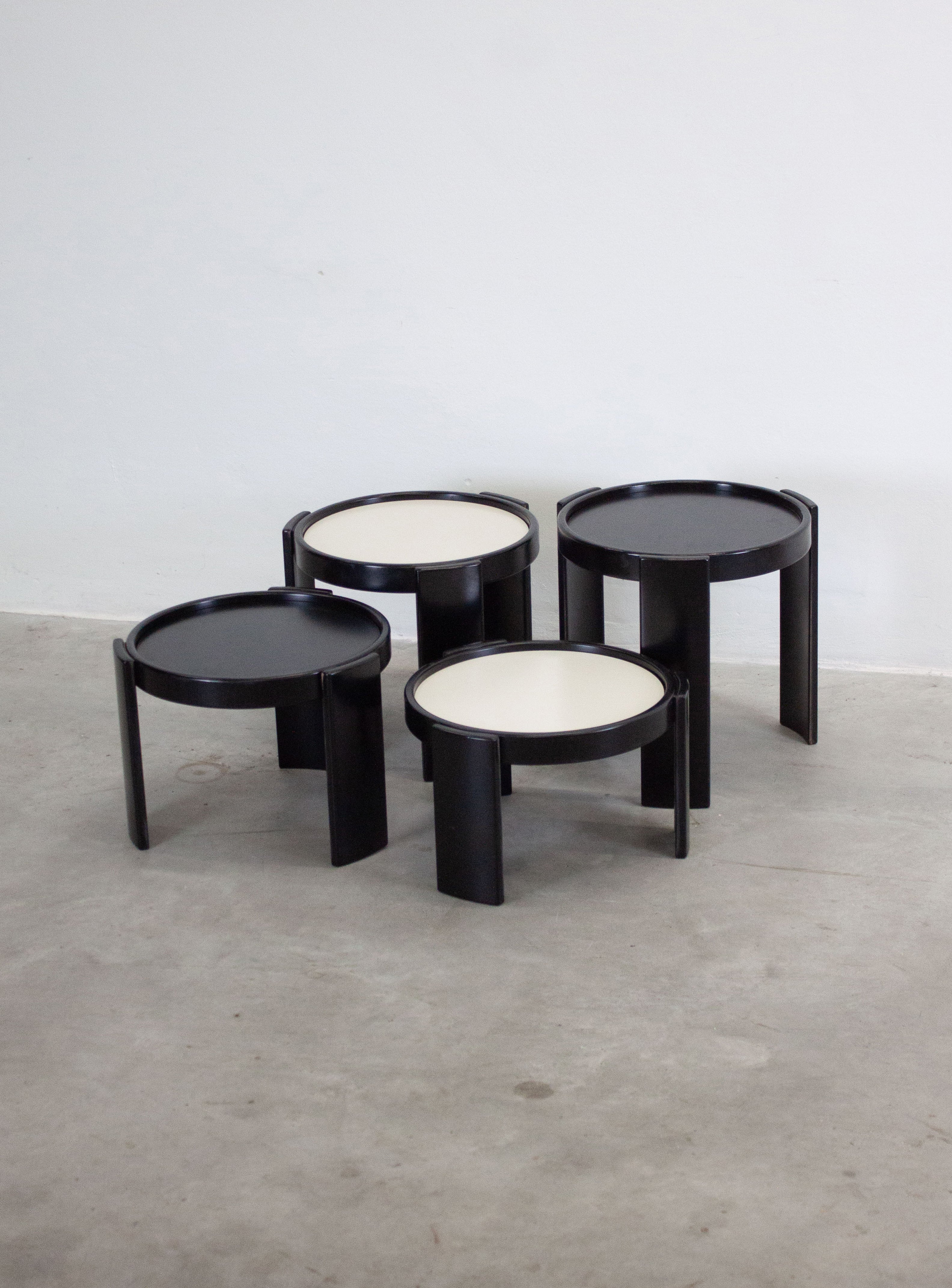 Cassina Nesting Tables by Gianfranco Frattini (Black) – JUKI AMSTERDAM