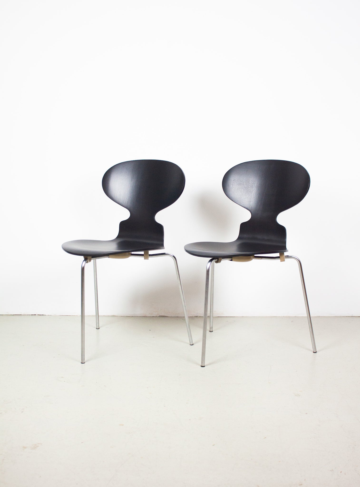 Ant Chairs by Arne Jacobsen for Fritz Hansen (Set of 2)