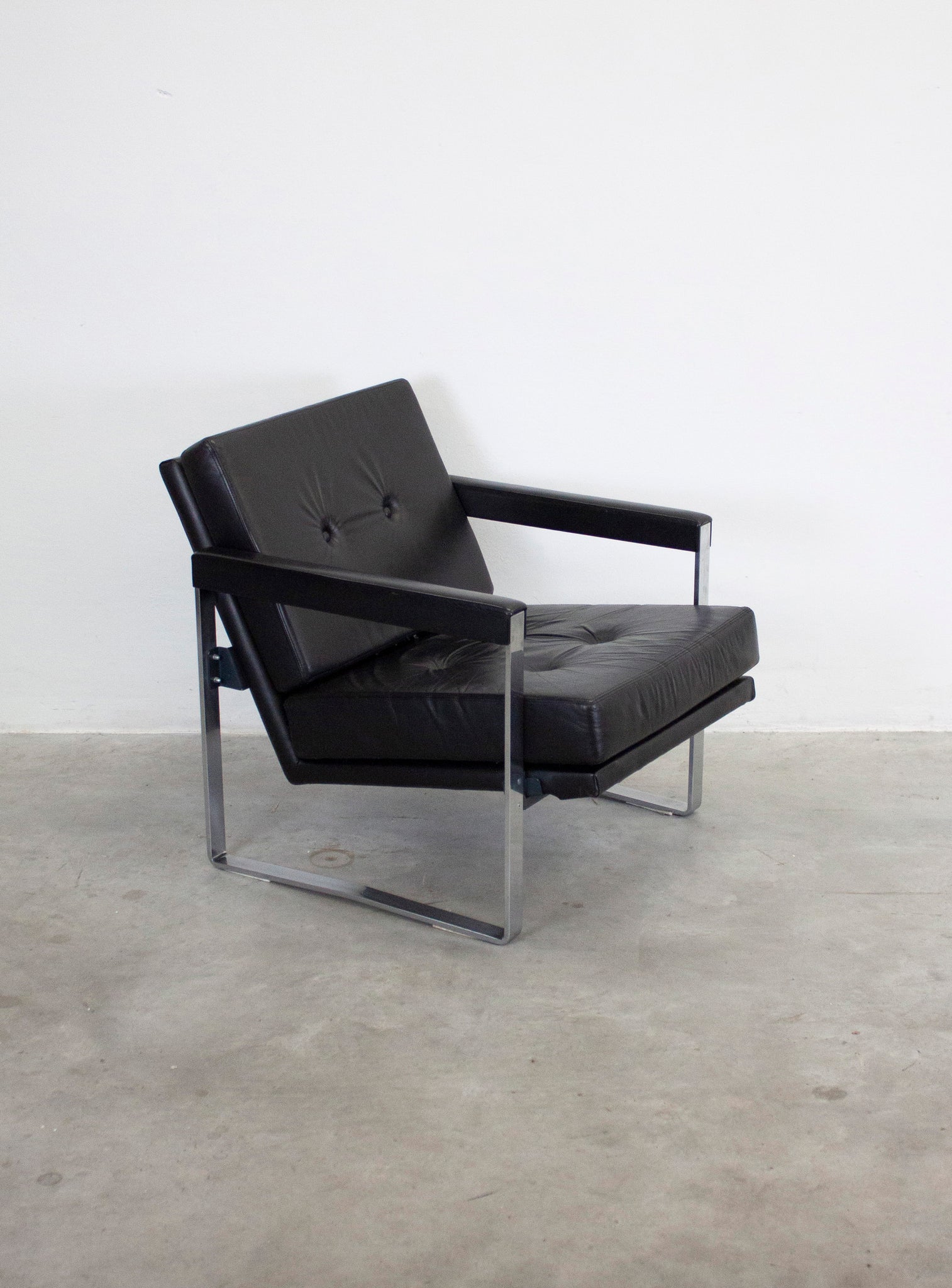 AP Originals AP72 Easy Chair by Hein Salomonson (Black)