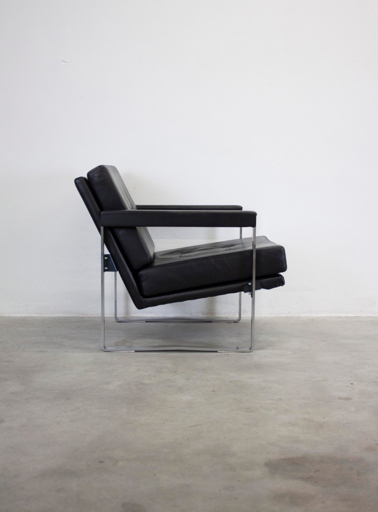 AP Originals AP72 Easy Chair by Hein Salomonson (Black)