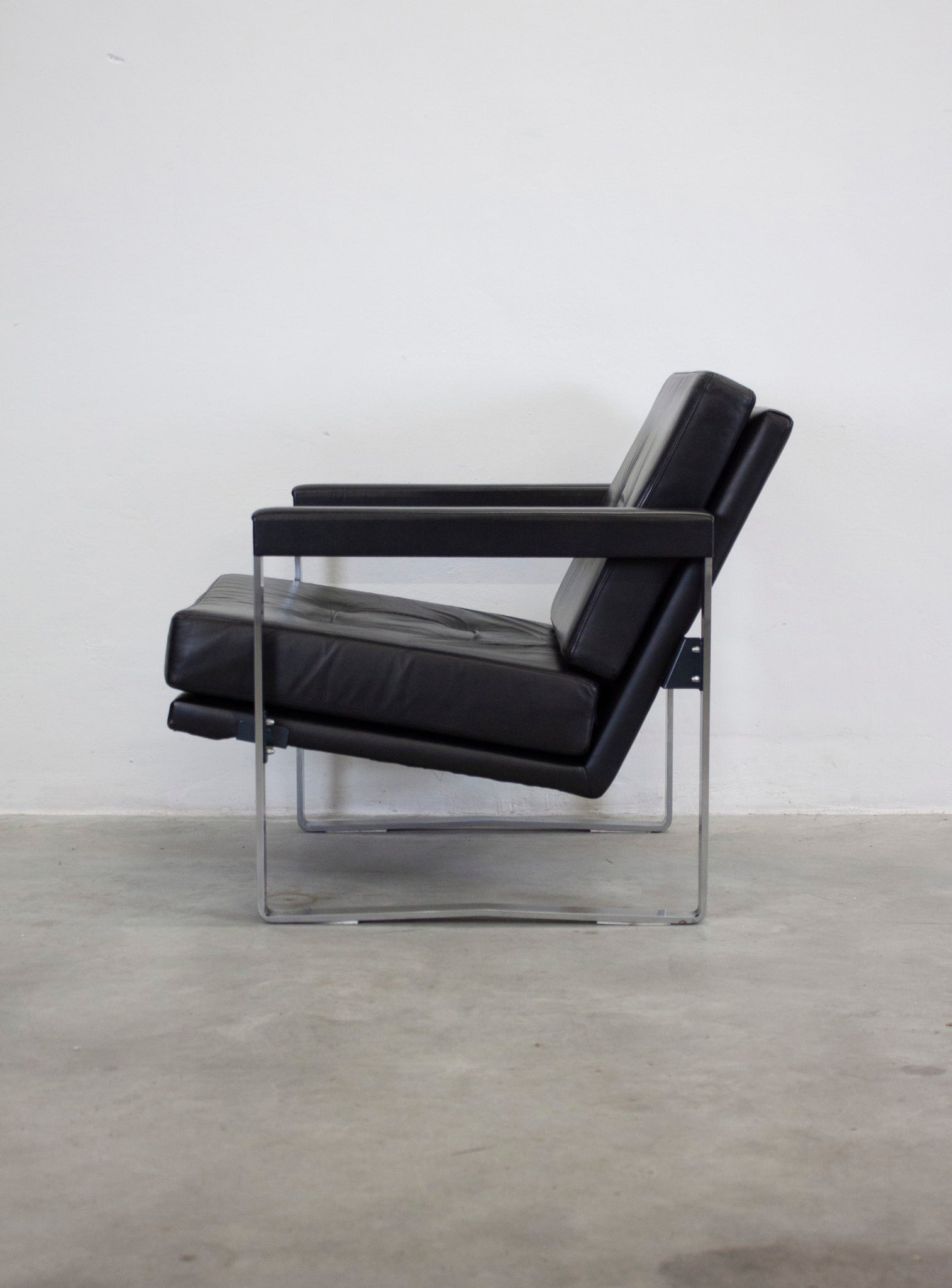 AP Originals AP72 Easy Chair by Hein Salomonson (Black)