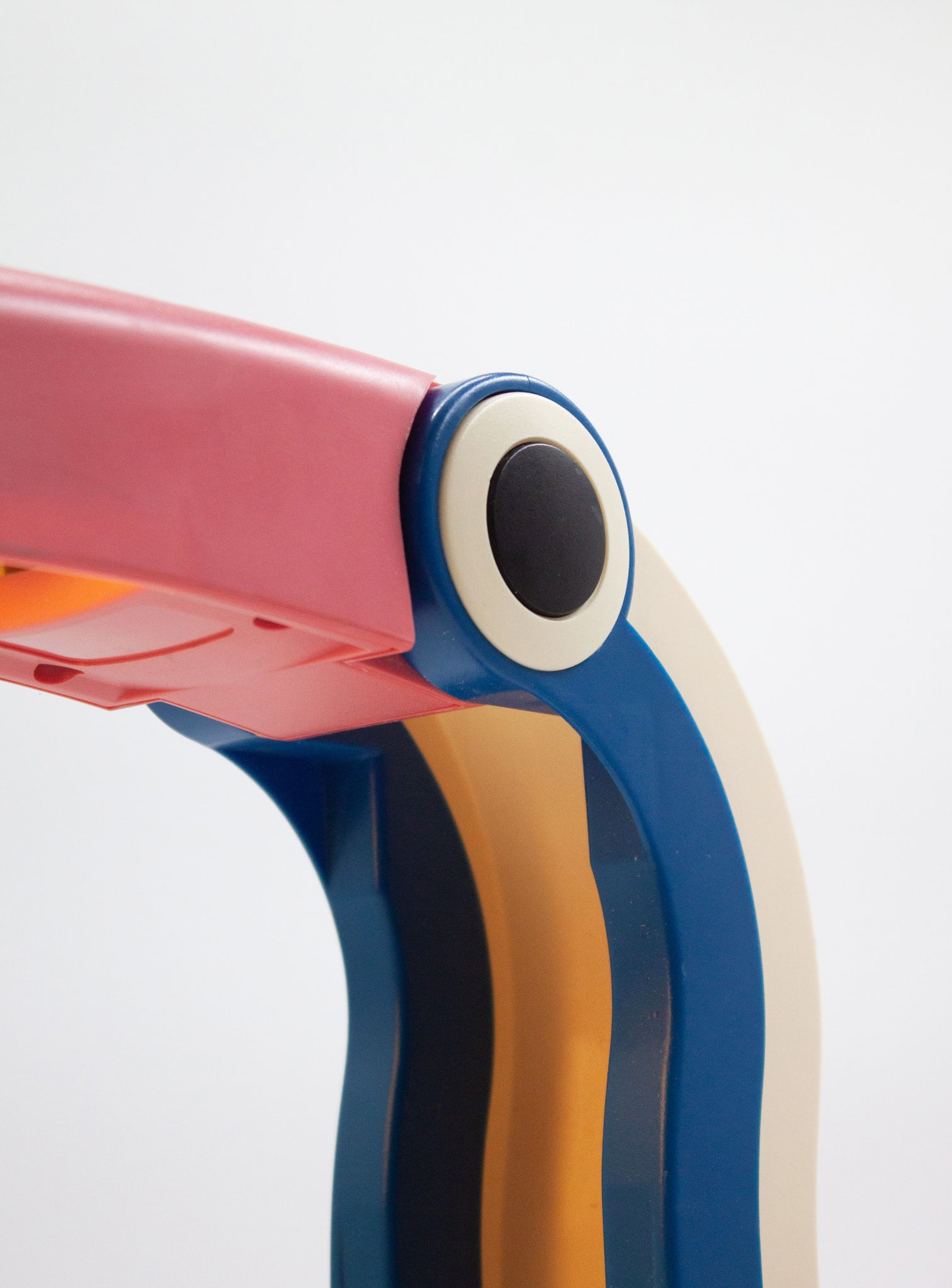 Perenz Toucan Desk Lamp by H.T. Huang (Blue/Red)