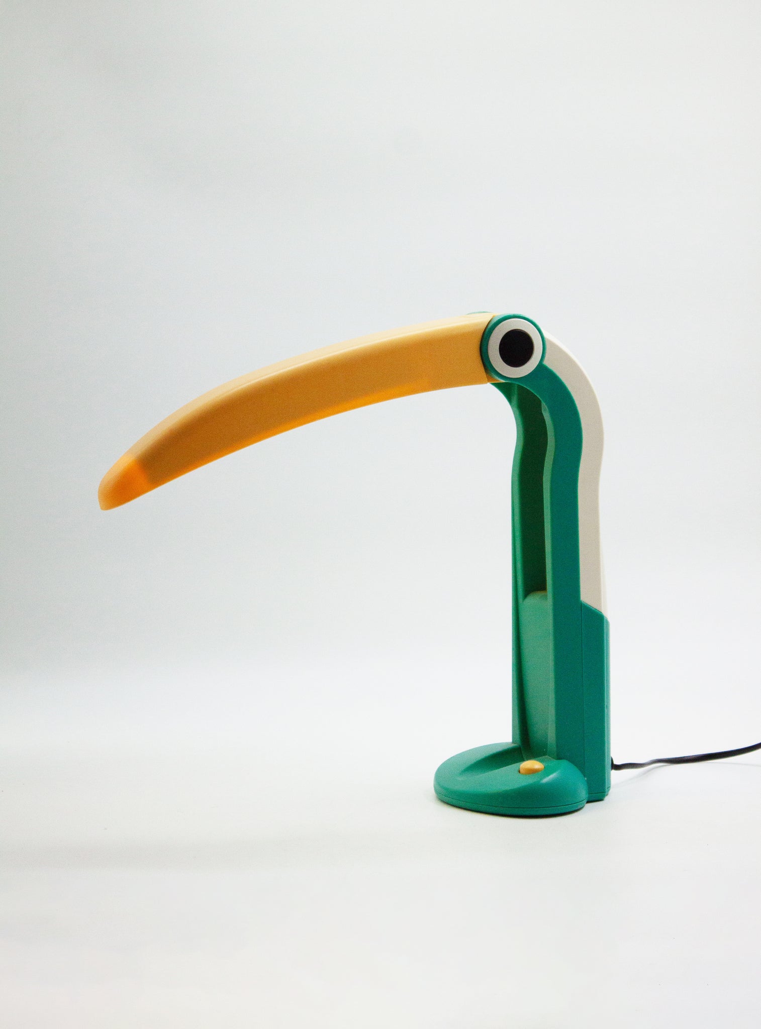 Perenz Toucan Desk Lamp by H.T. Huang (Green/Yellow)