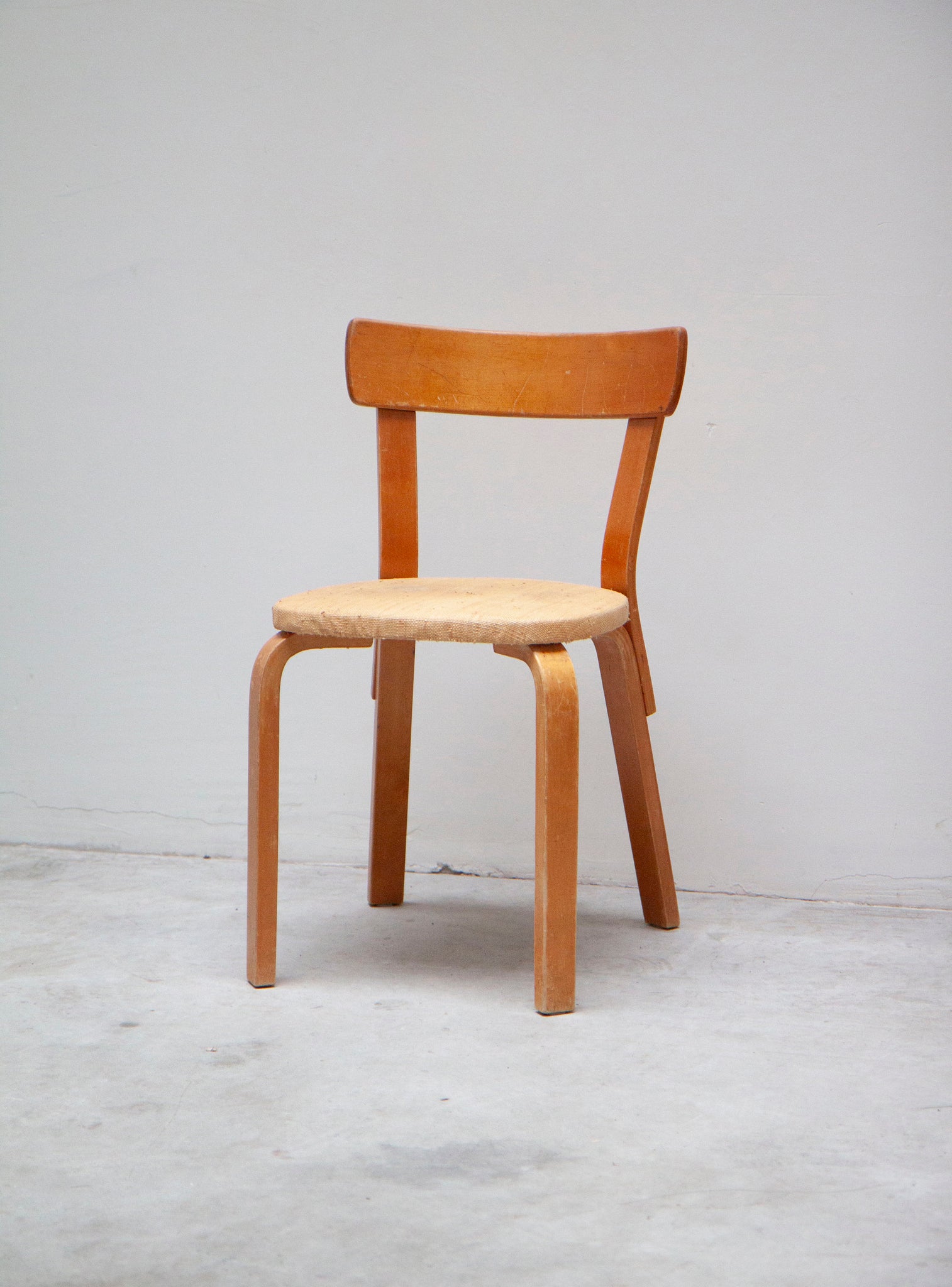 Artek 69 Chair by Alvar Aalto (Niinikangas) | Juki Amsterdam