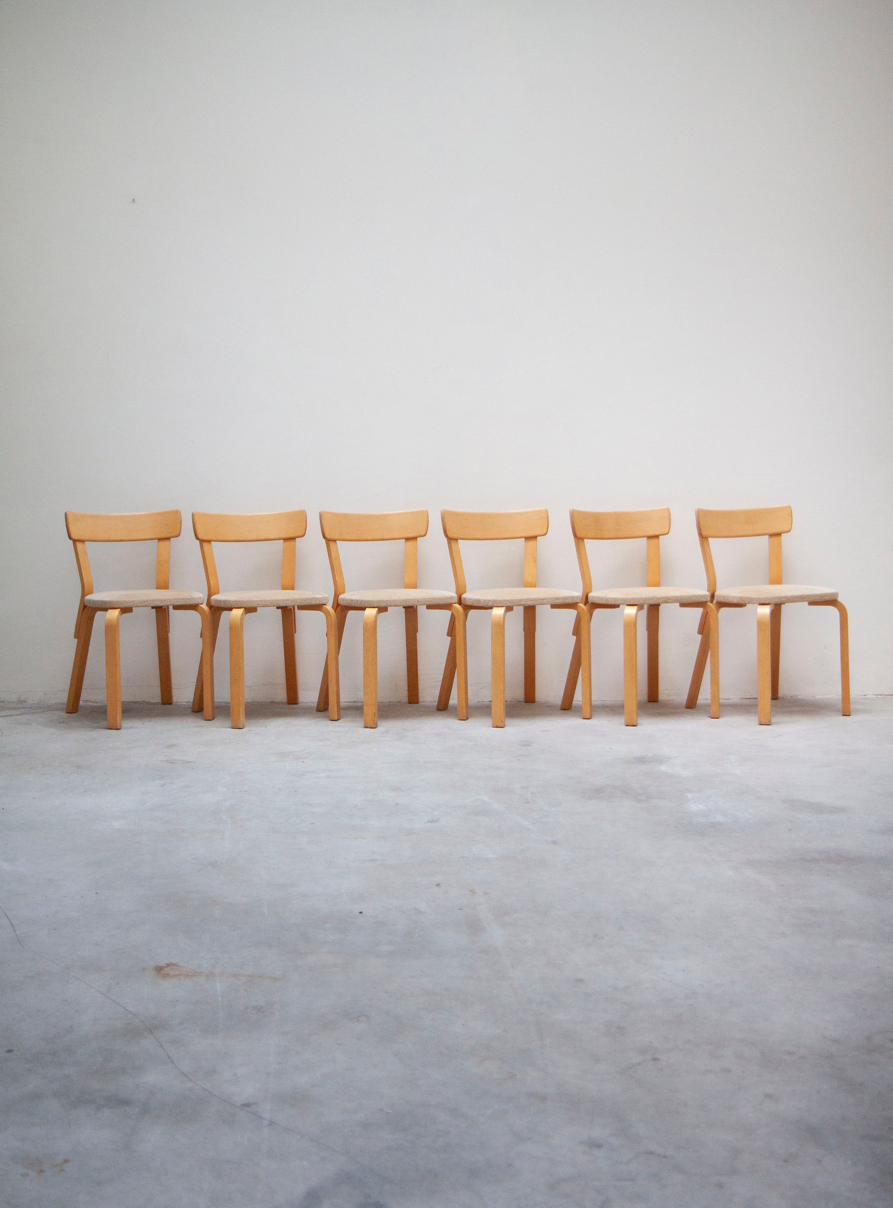 Artek 69 Dining Chair by Alvar Aalto | Juki Amstserdam – JUKI