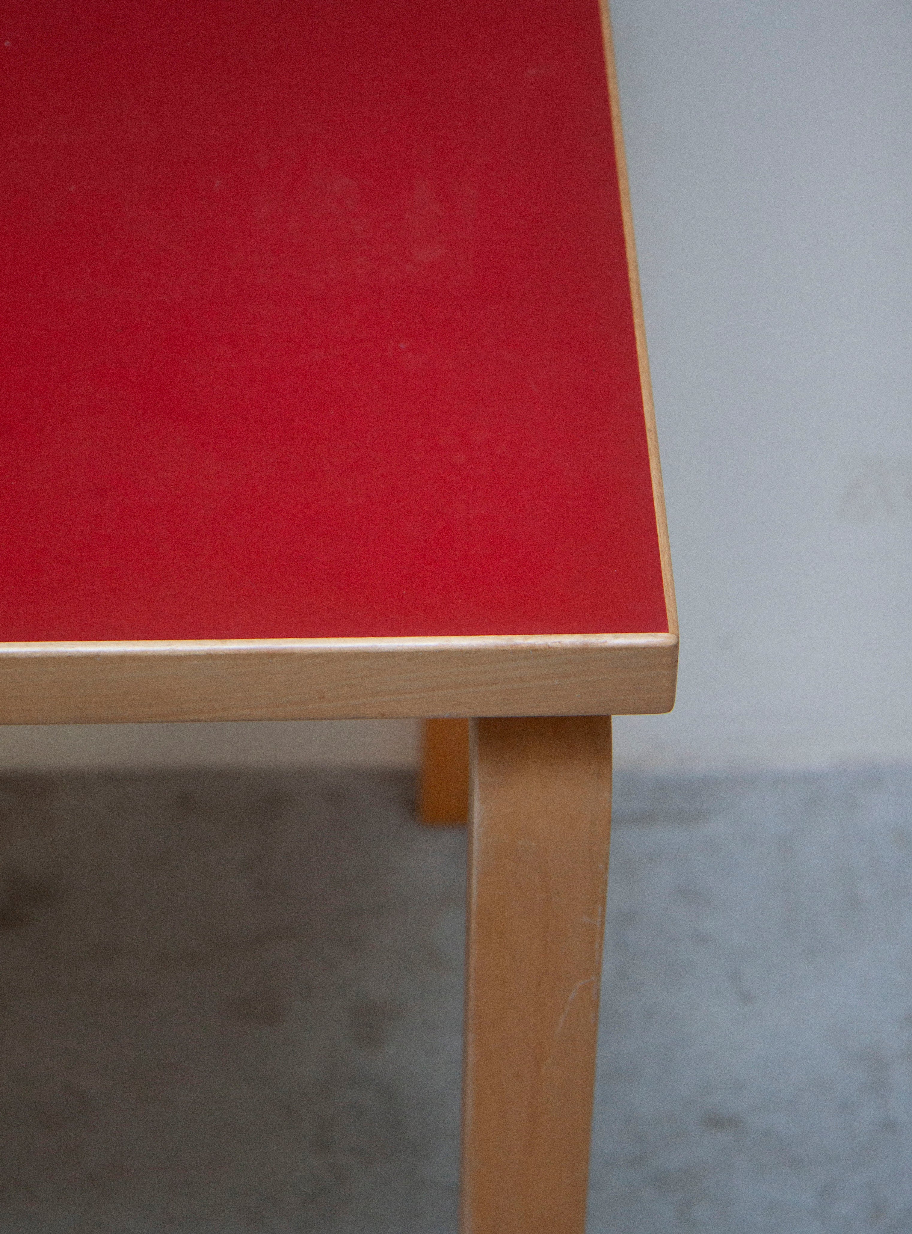 Artek Desk or Dining Table by Alvar Aalto (Red) – JUKI AMSTERDAM