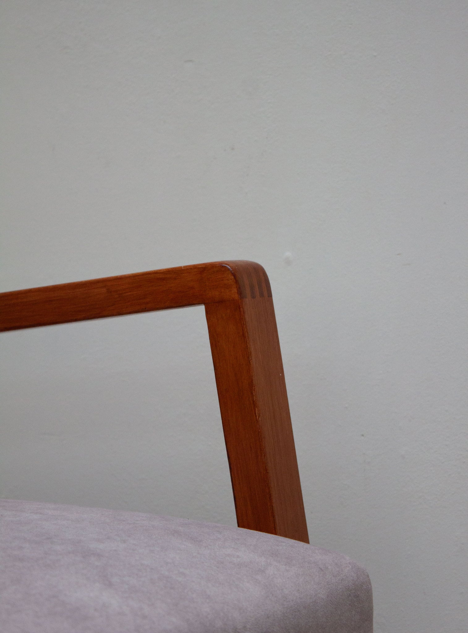 Artek 403 Hallway Chair by Alvar Aalto (Grey)