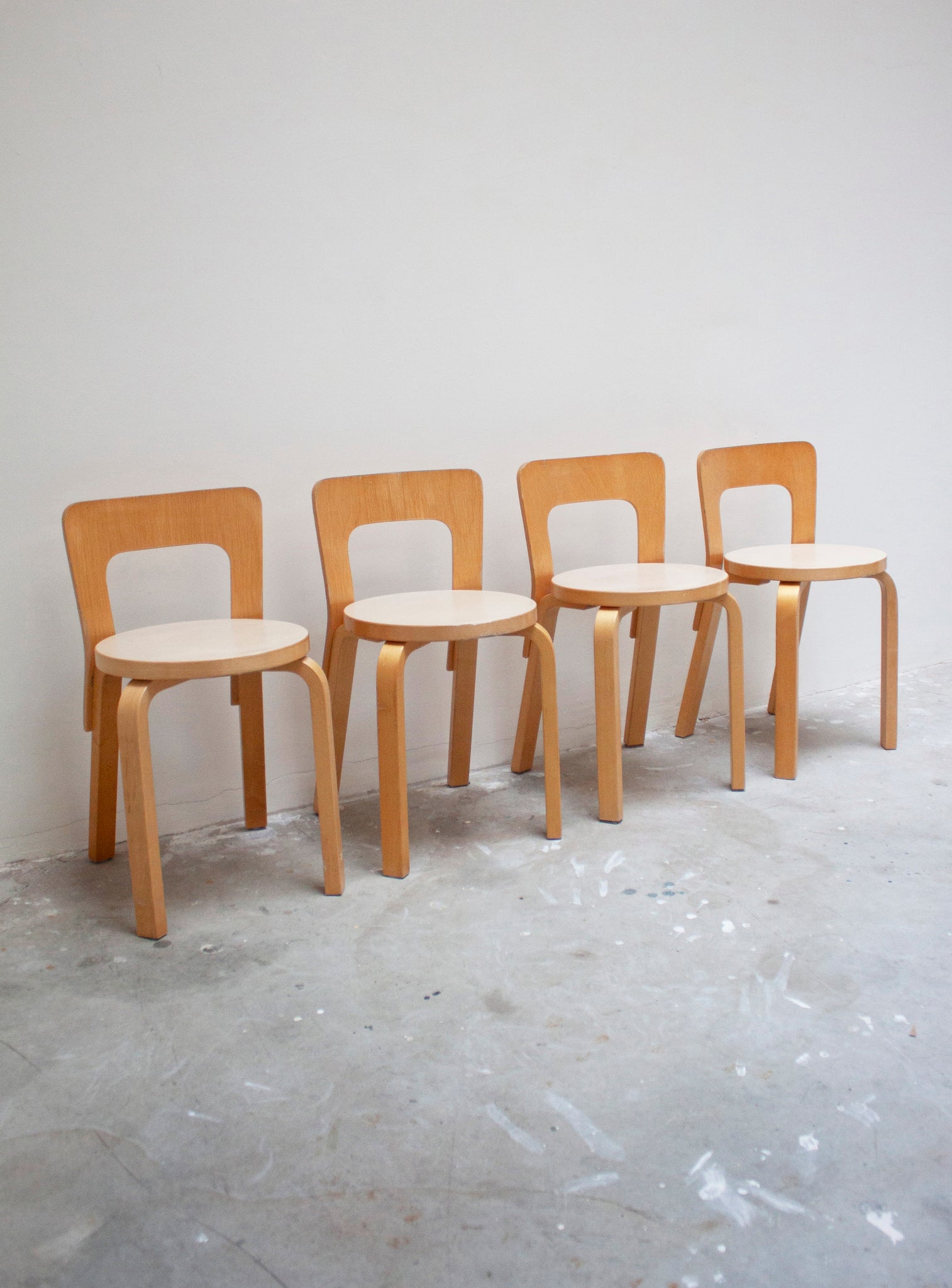 Artek Model 65 Chair by Alvar Aalto (Beige)
