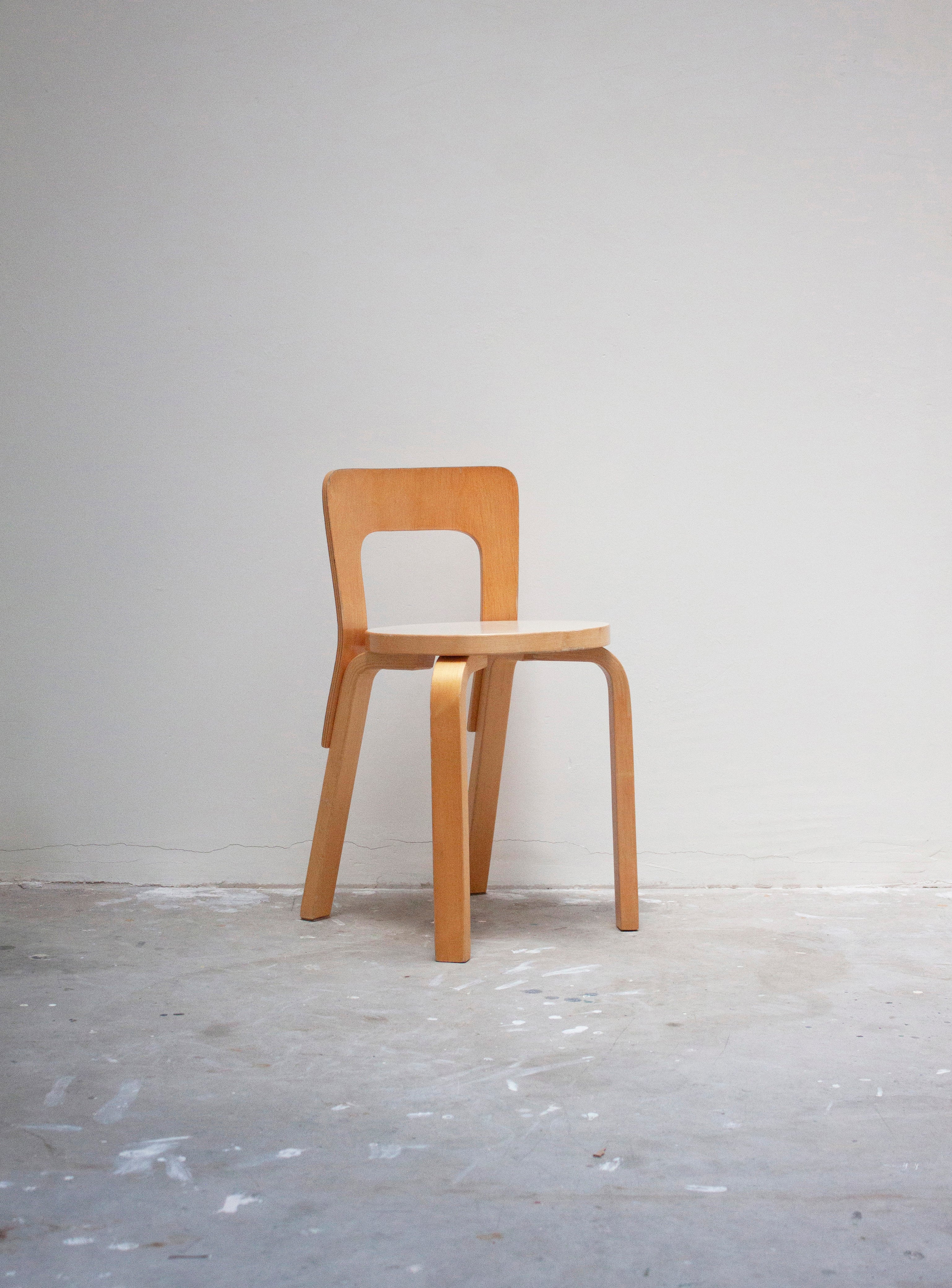 Artek Model 65 Chair by Alvar Aalto (Beige) – JUKI AMSTERDAM