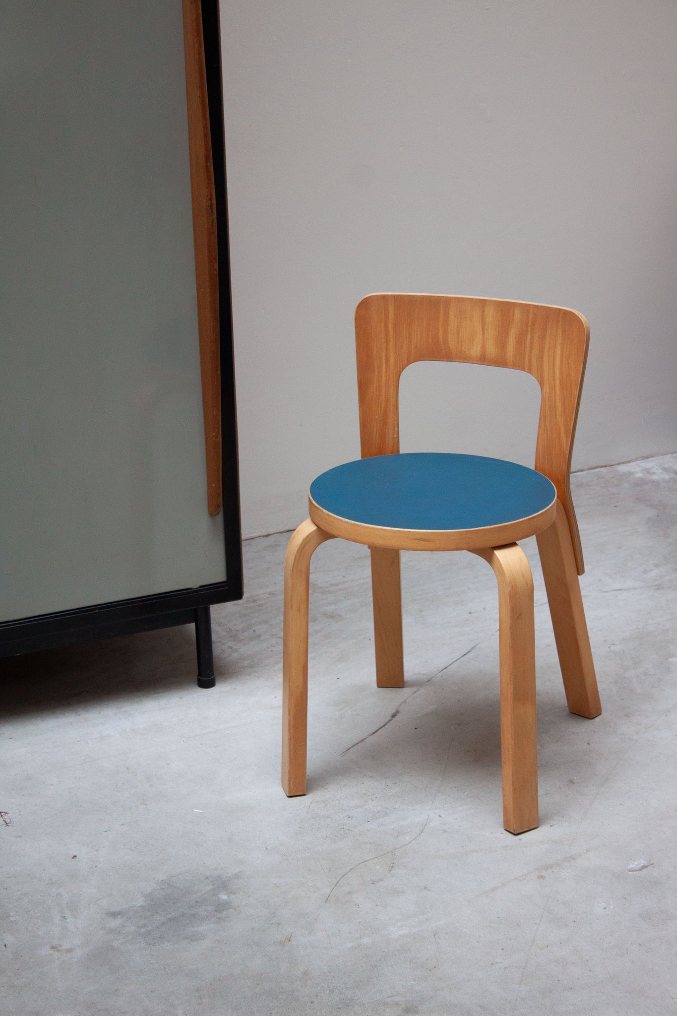 Artek Model 65 Chair by Alvar Aalto (Blue)