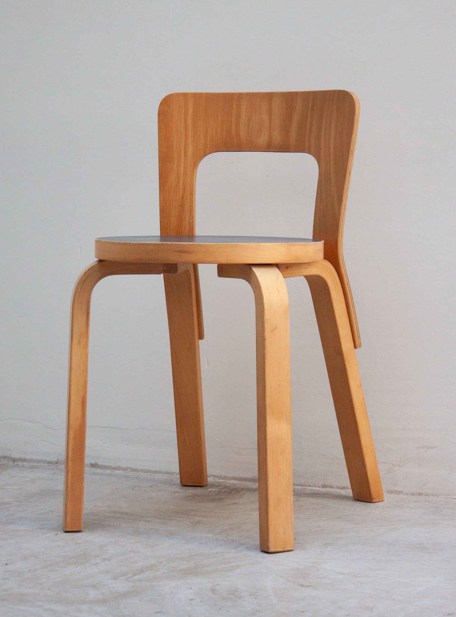 Artek Model 65 Chair by Alvar Aalto (Blue)
