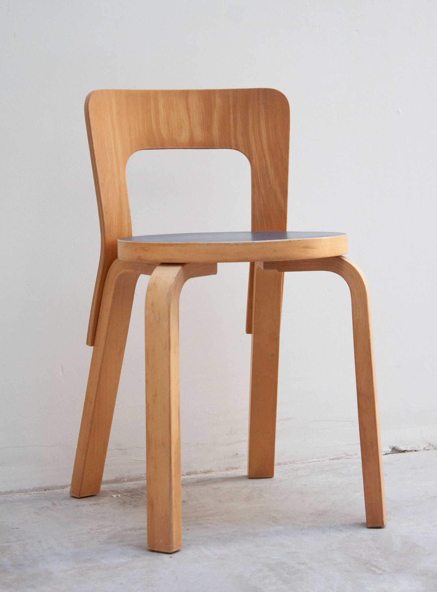 Artek Model 65 Chair by Alvar Aalto (Blue)