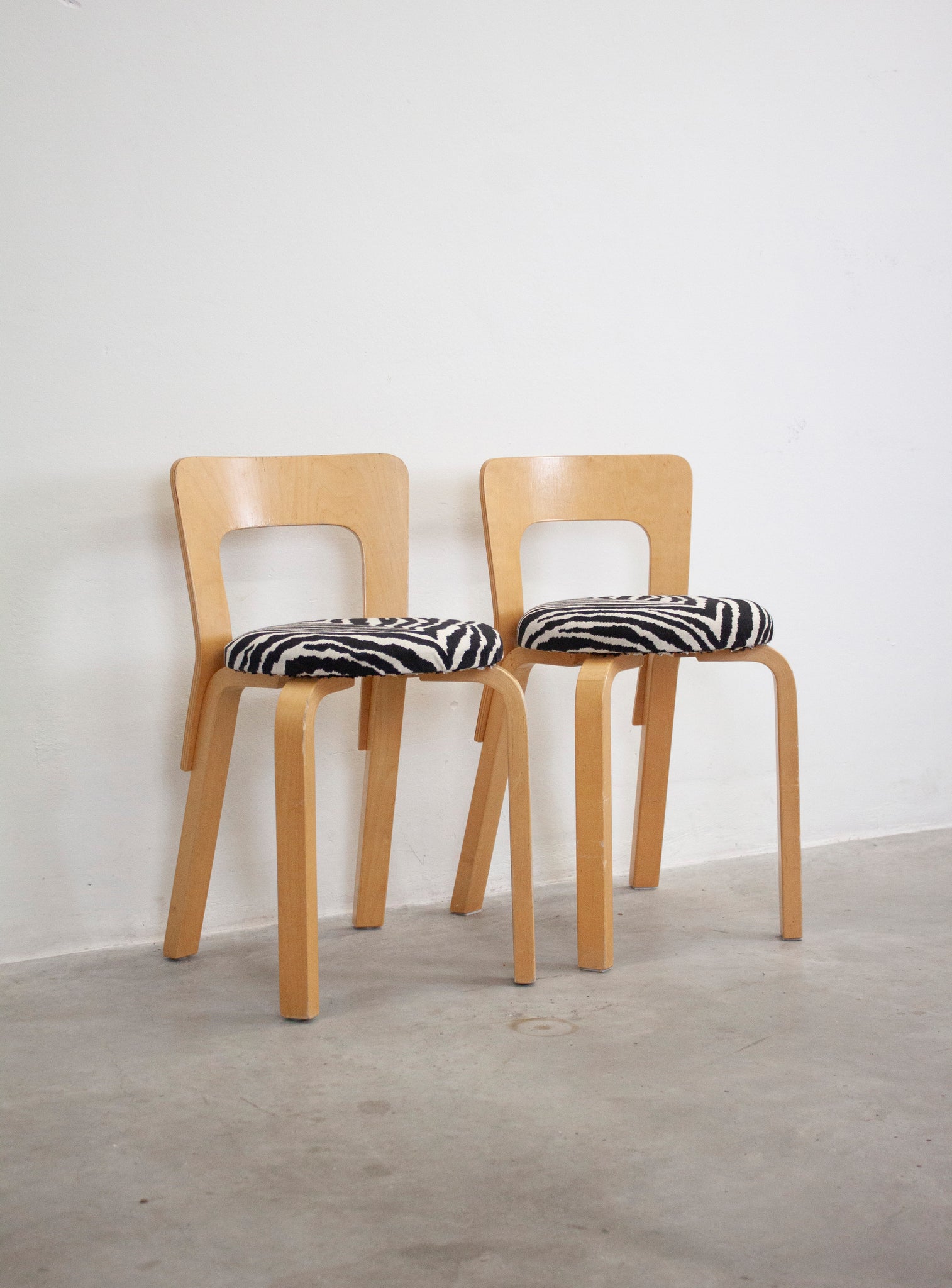 Artek Model 65 Chair by Alvar Aalto (Zebra)