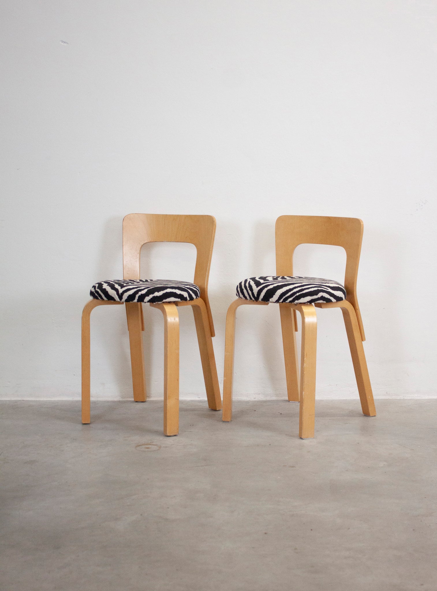 Artek Model 65 Chair by Alvar Aalto (Zebra)