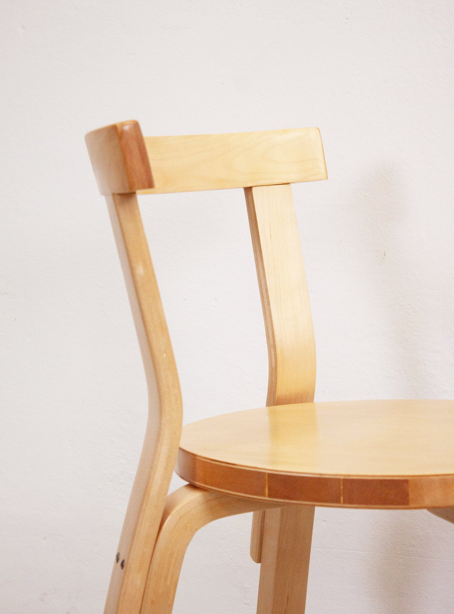 Artek Model 68 Chair by Alvar Aalto (Birch)