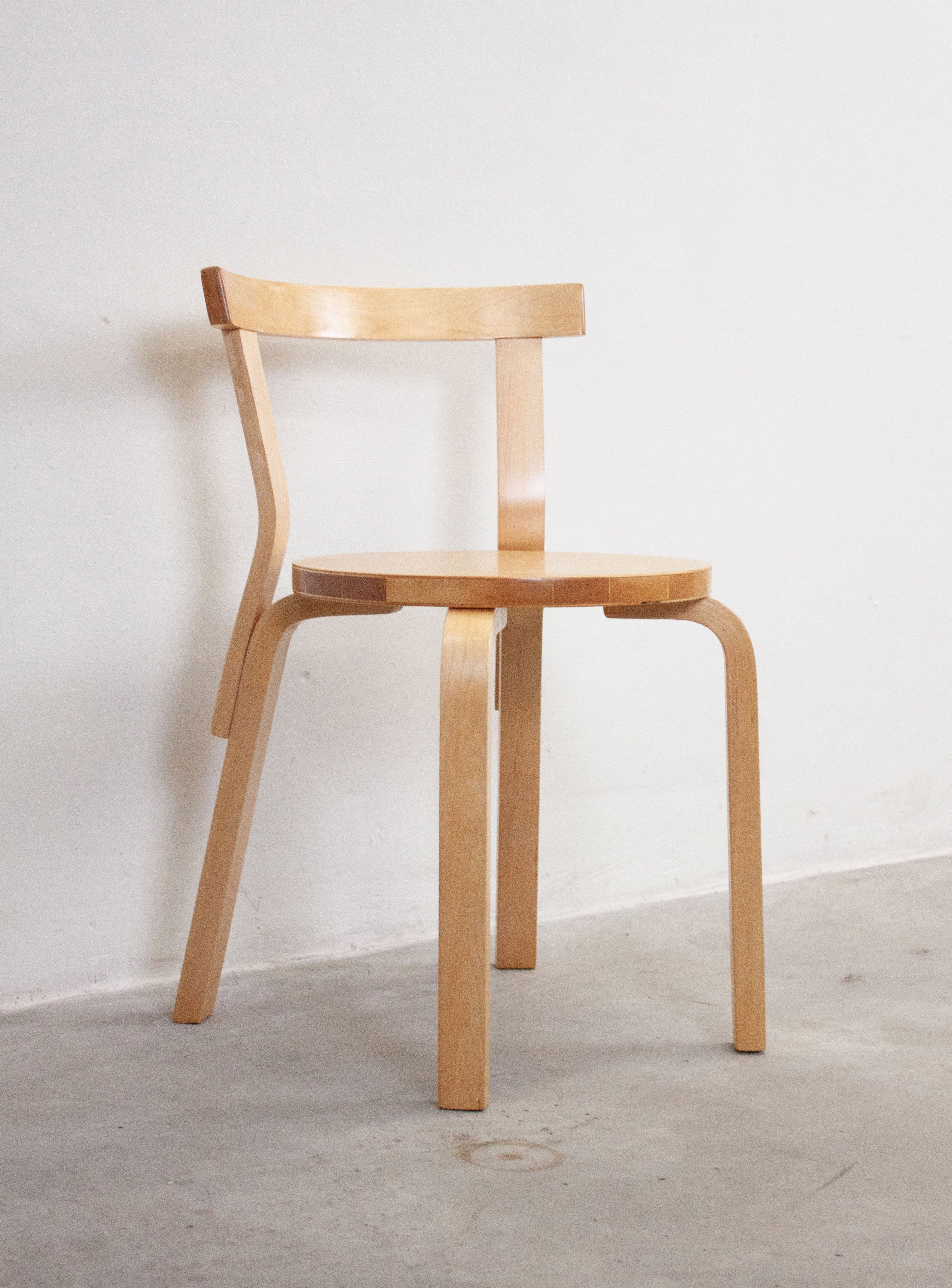Artek Model 68 Chair by Alvar Aalto (Birch) – JUKI AMSTERDAM