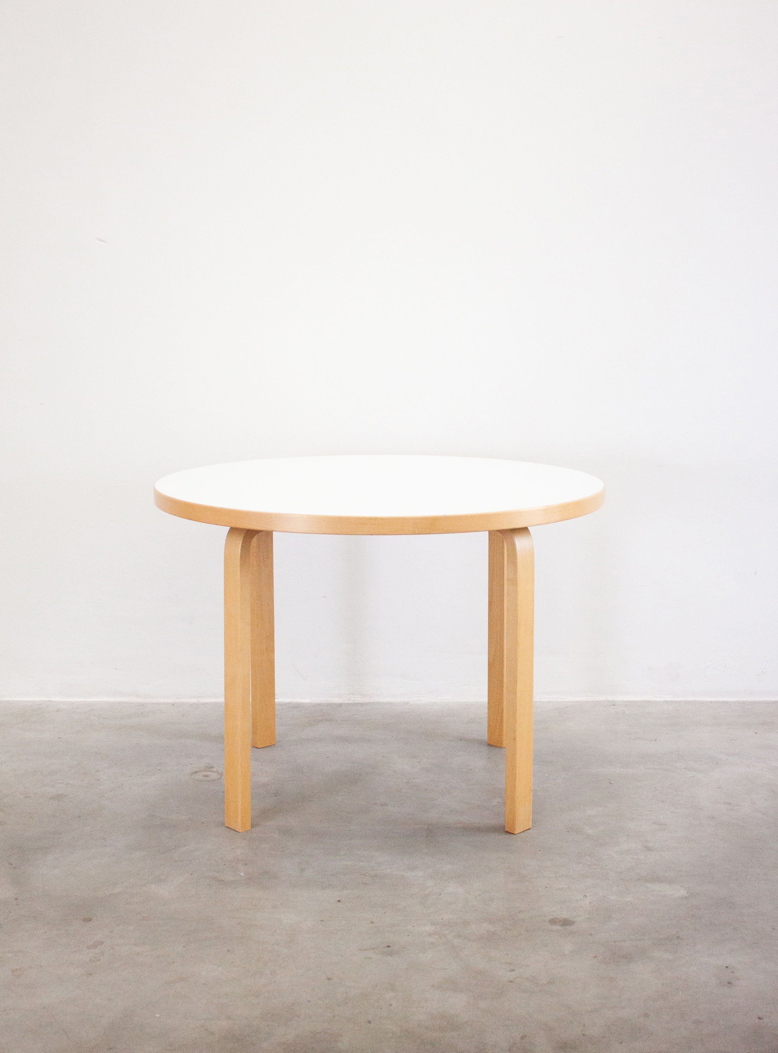 Artek Model 90A Dining Table by Alvar Aalto (White) – JUKI AMSTERDAM