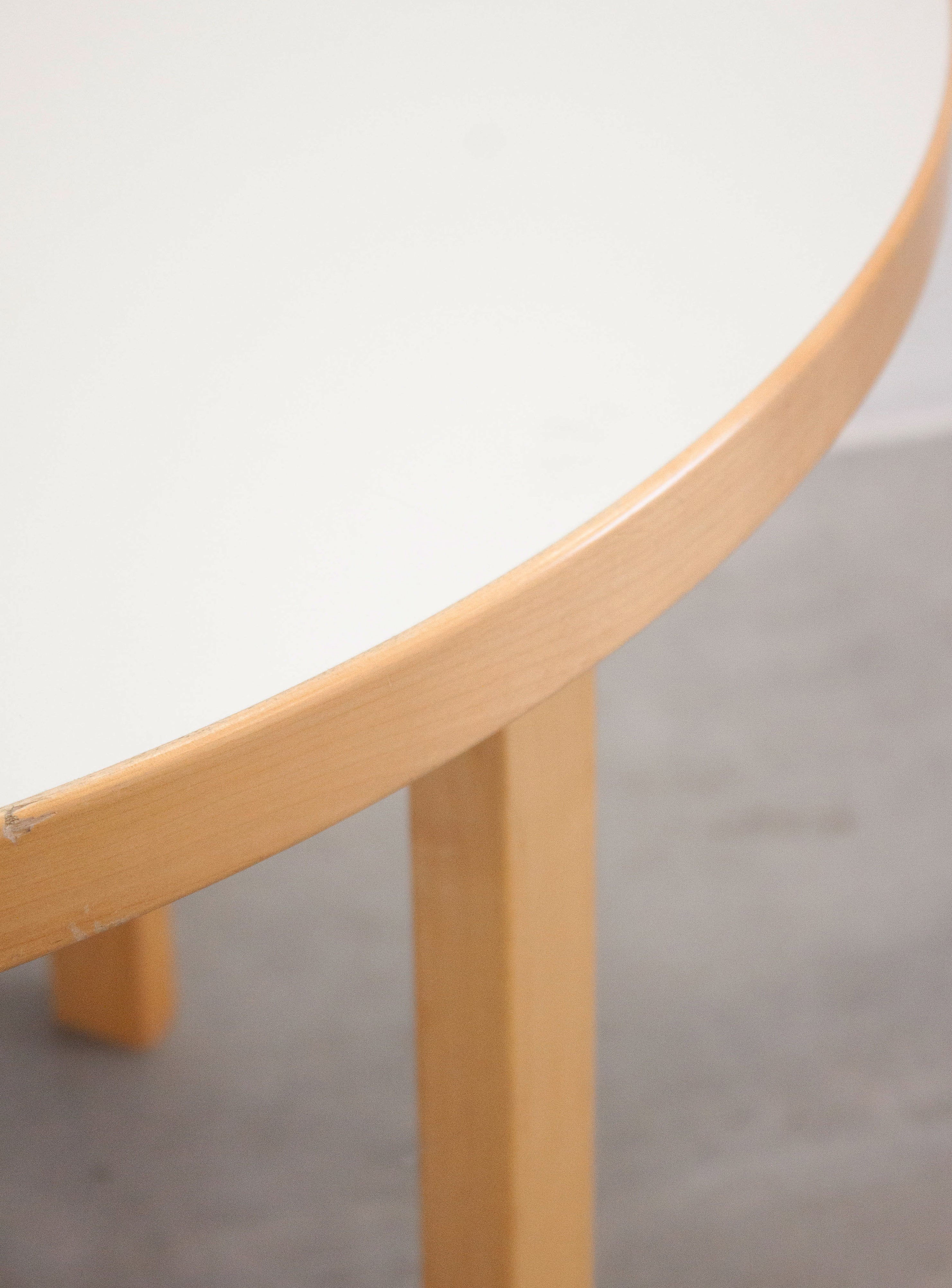 Artek Model 90A Dining Table by Alvar Aalto (White) – JUKI AMSTERDAM