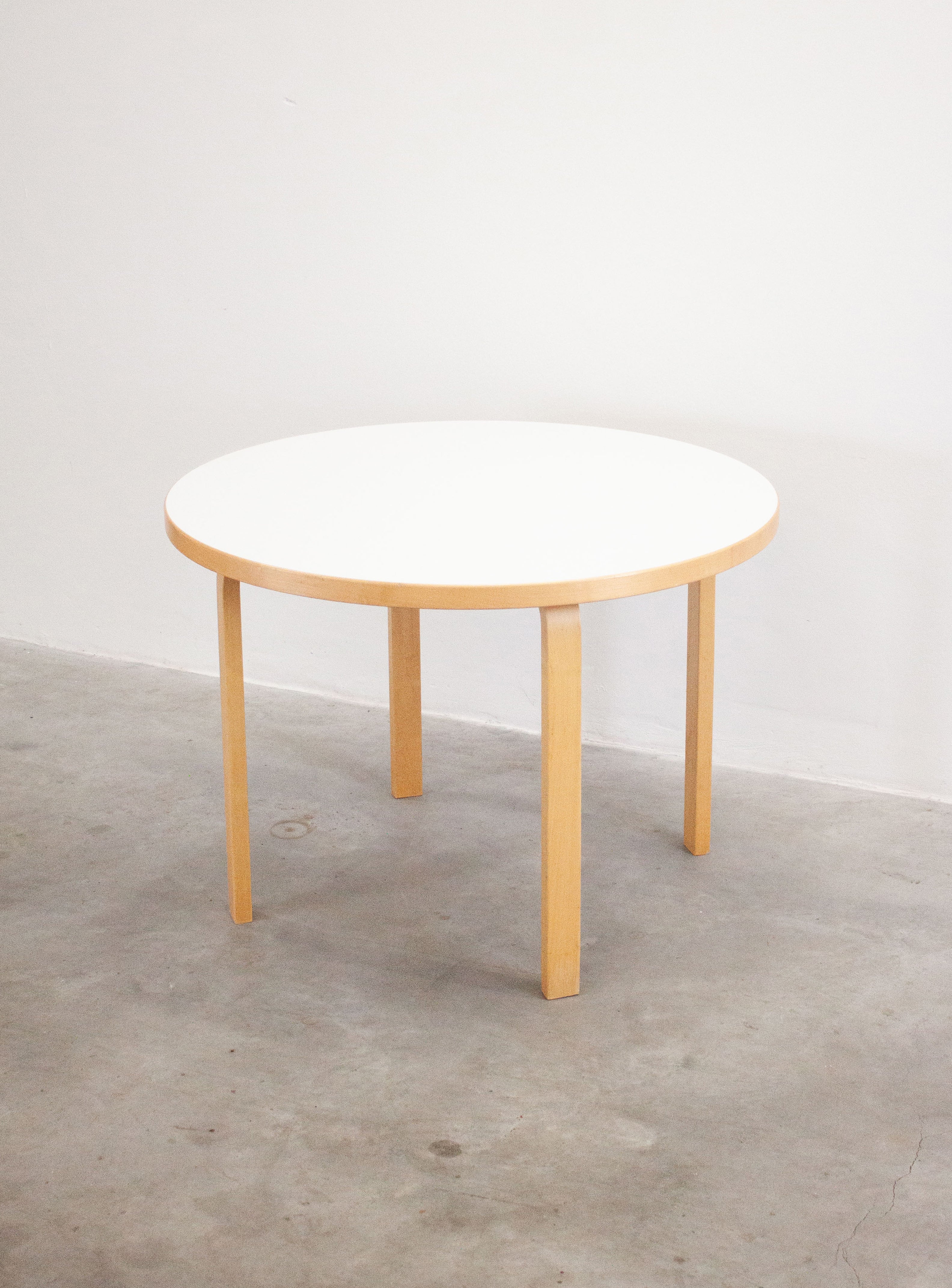 ArtekModel90ADiningTablebyAlva