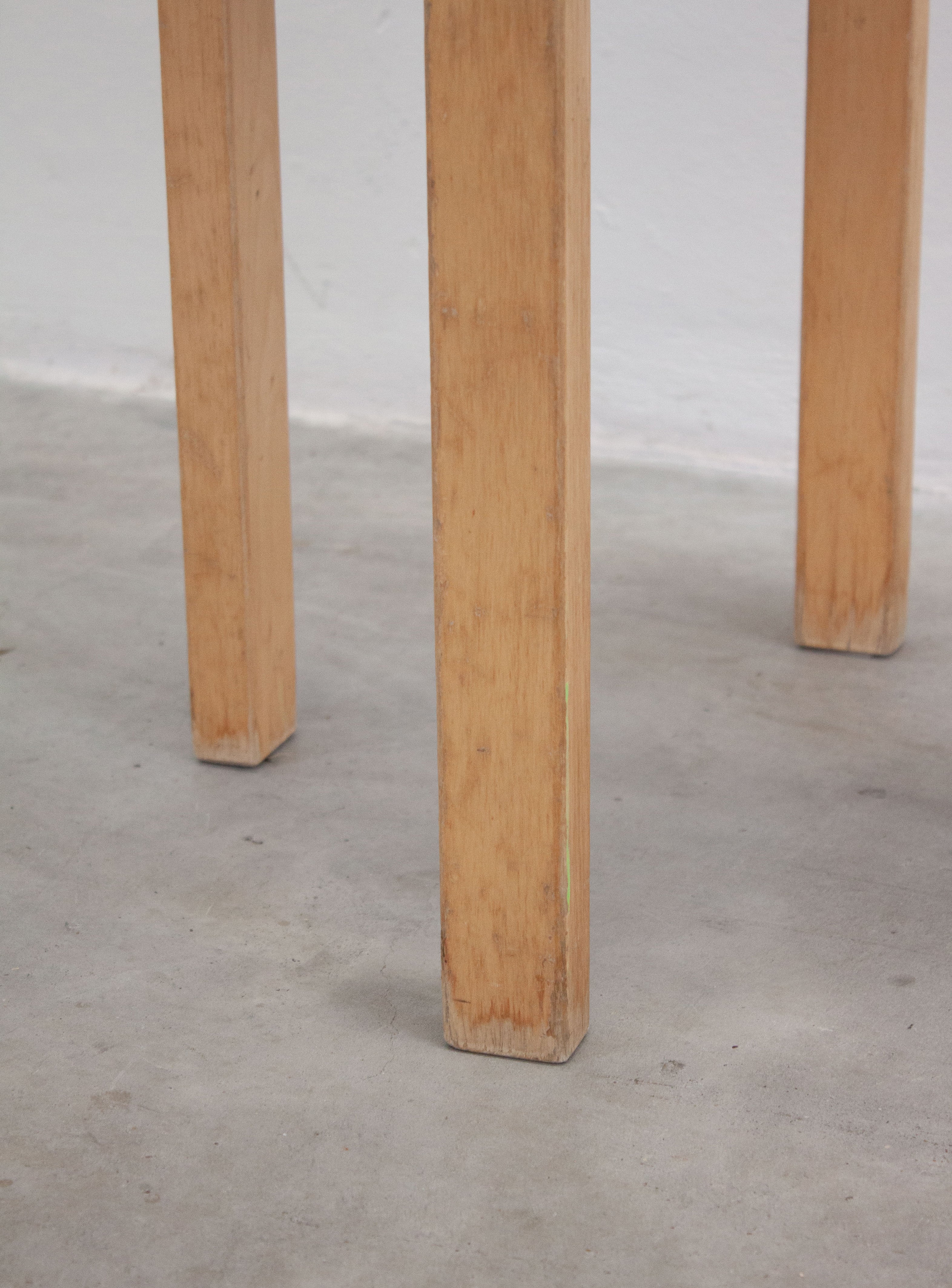 Artek Model E60 Stool by Alvar Aalto (Red) – JUKI AMSTERDAM