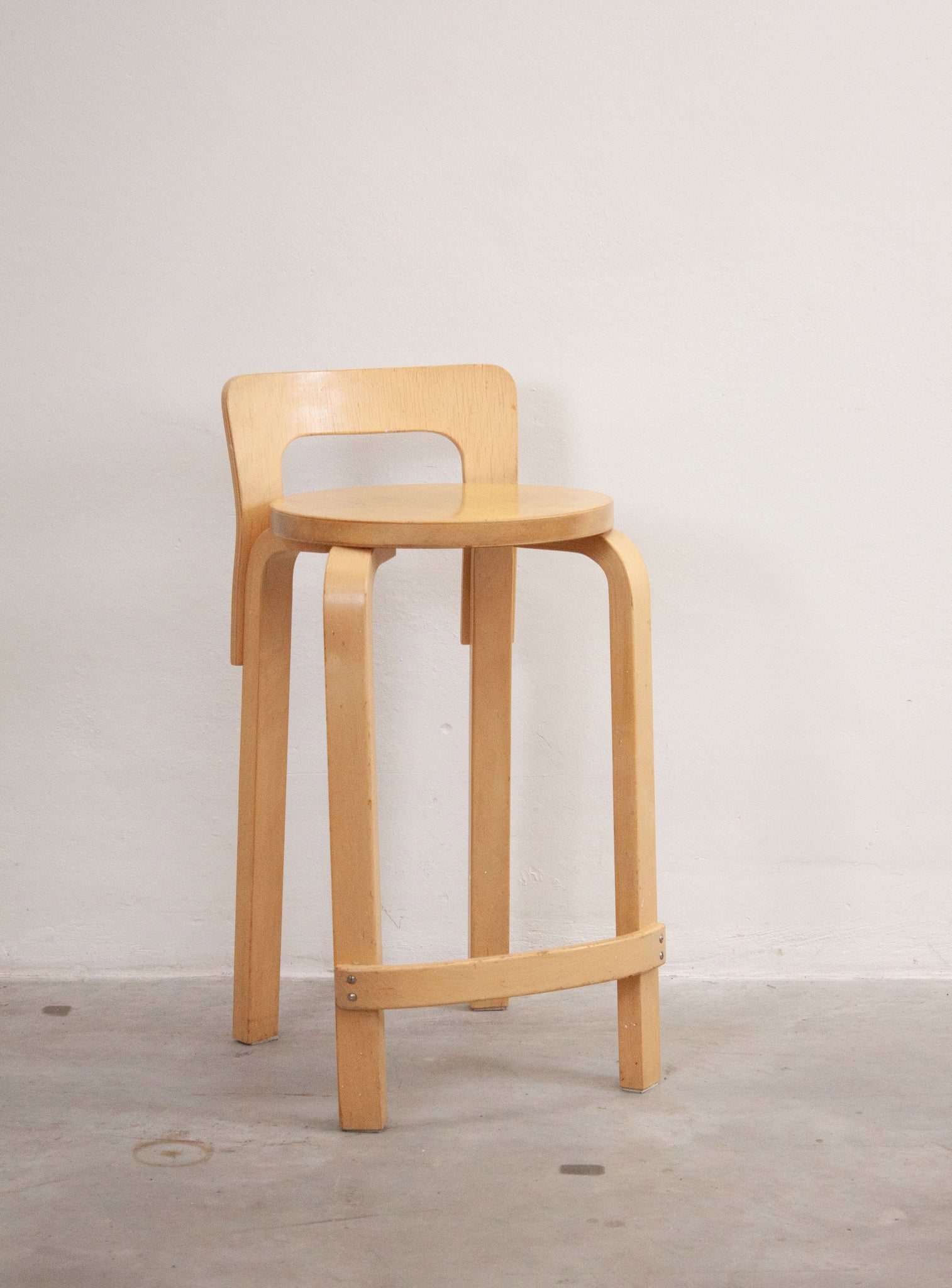 Artek Model K65 Bar Stool by Alvar Aalto (Birch)