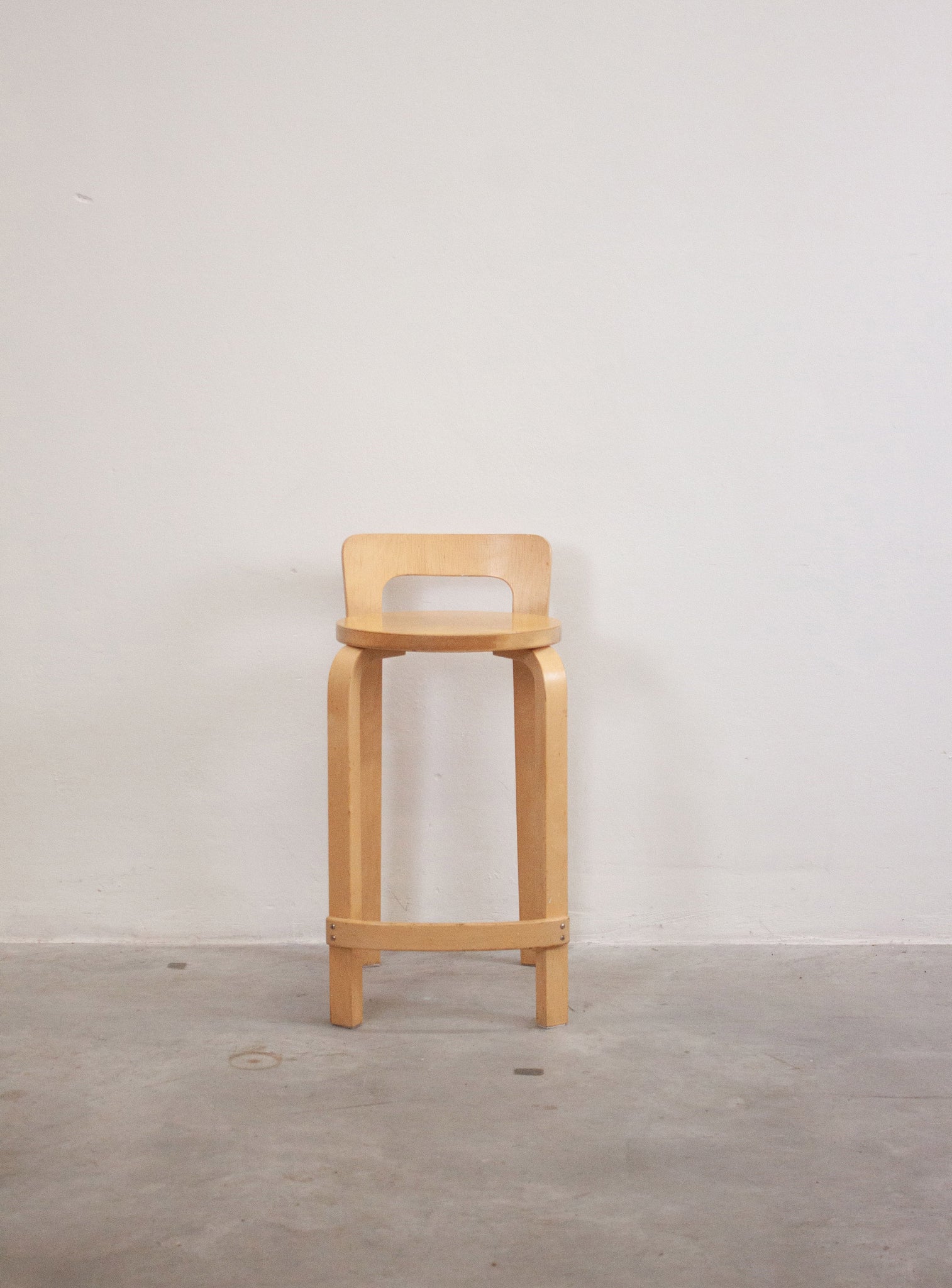 Artek Model K65 Bar Stool by Alvar Aalto (Birch)