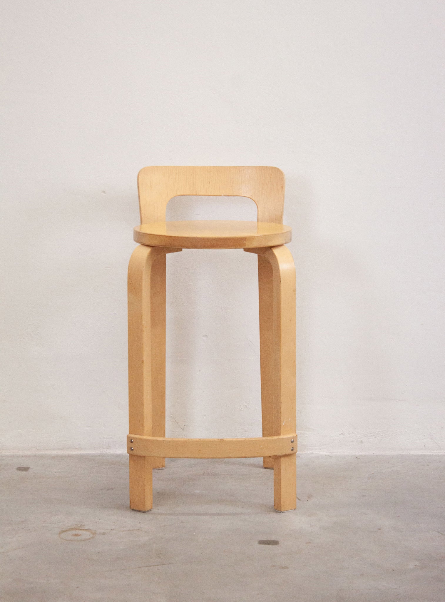 Artek Model K65 Bar Stool by Alvar Aalto (Birch)