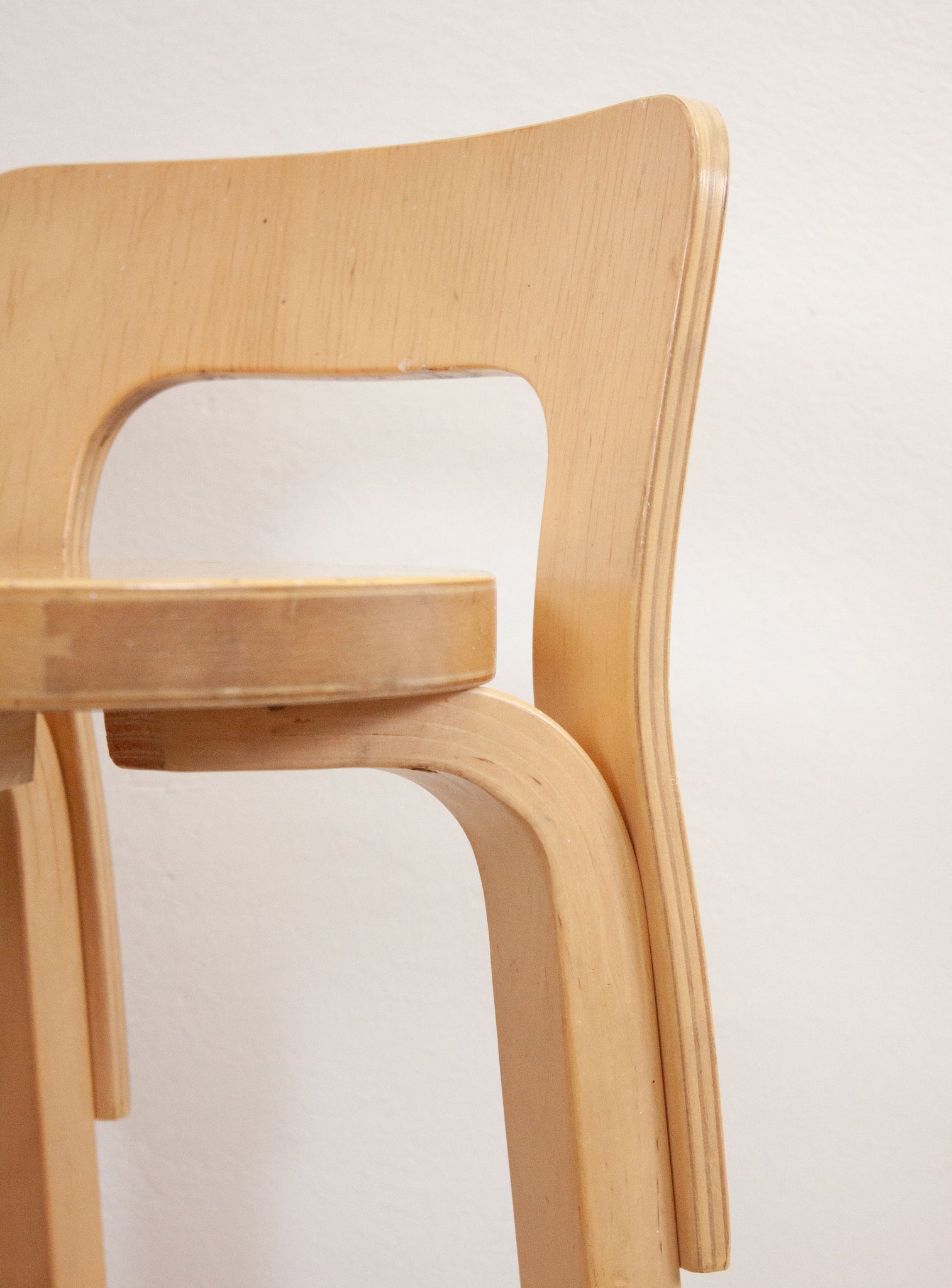 Artek Model K65 Bar Stool by Alvar Aalto (Birch)