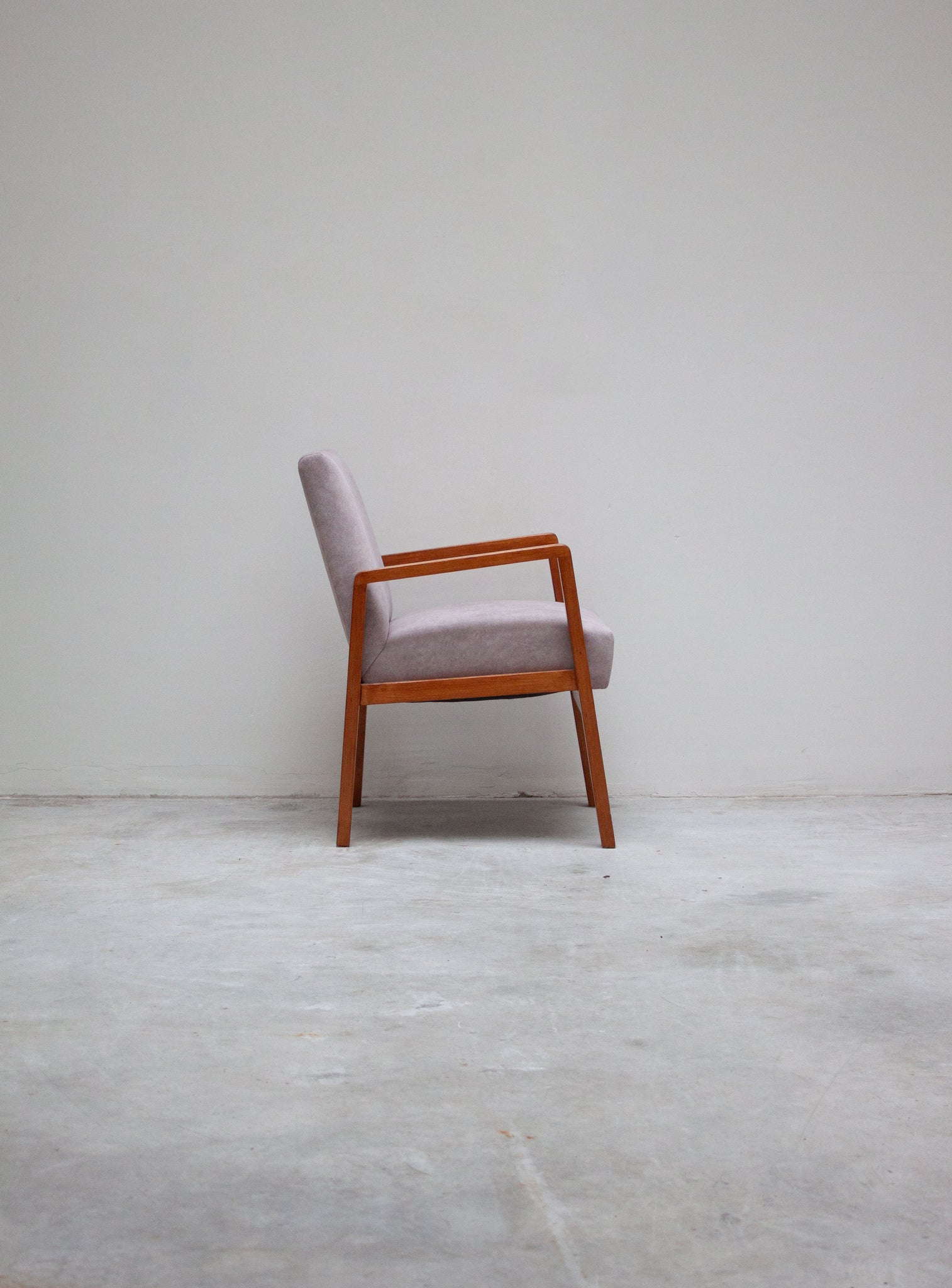 Artek 403 Hallway Chair by Alvar Aalto (Grey)