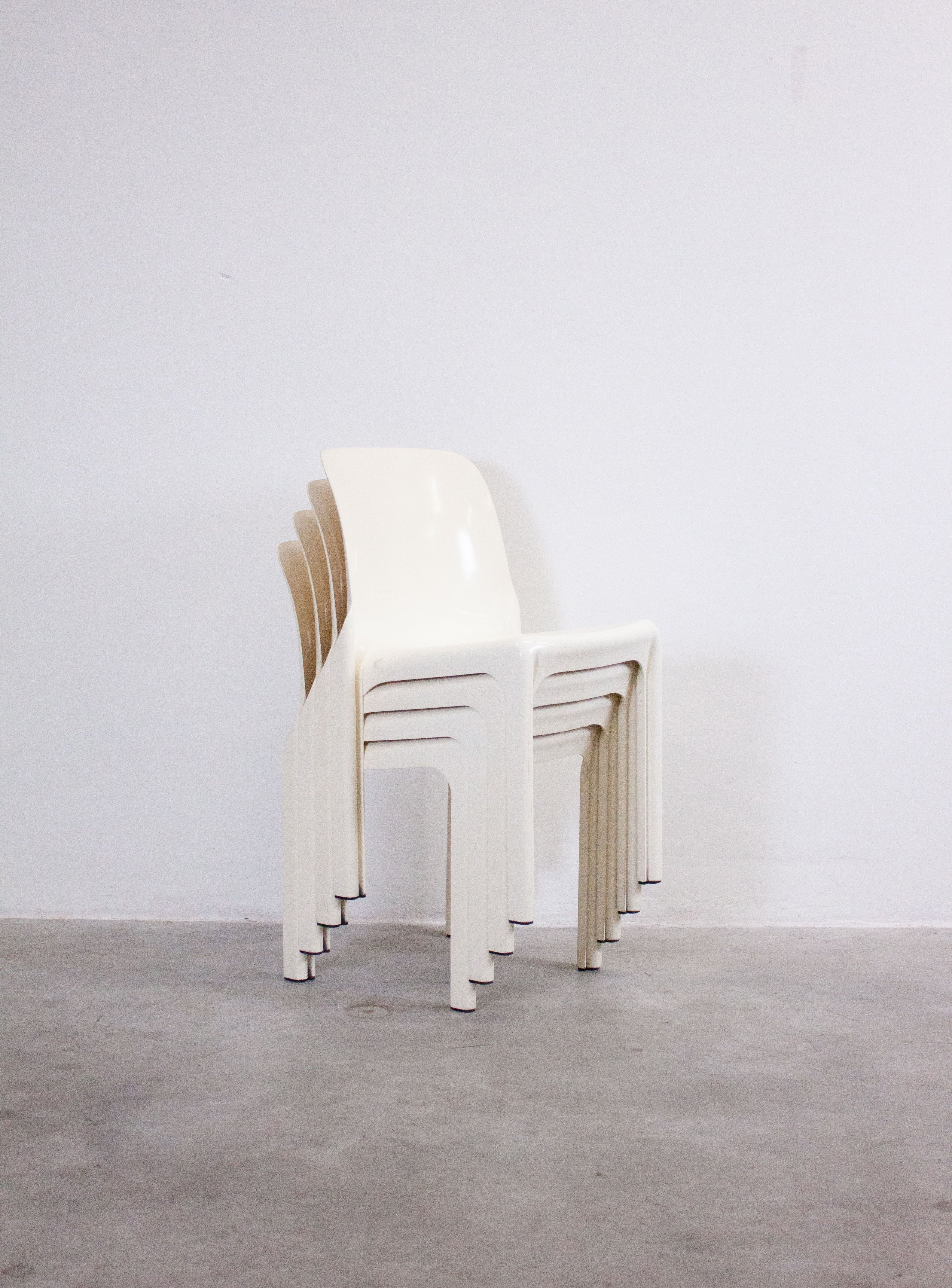 ArtemideSeleneDiningChairbyVic