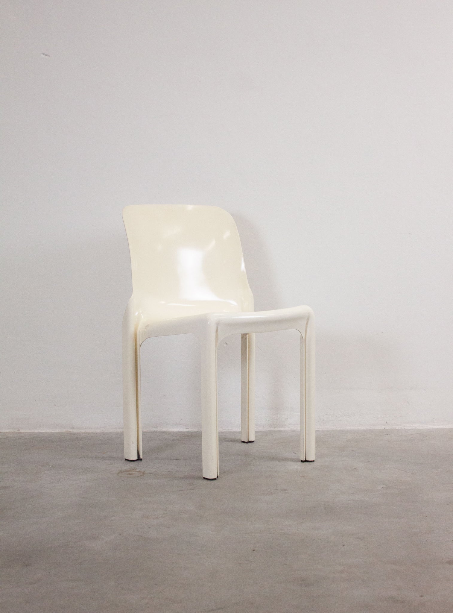 Artemide Selene Dining Chair by Vico Magistretti (White)