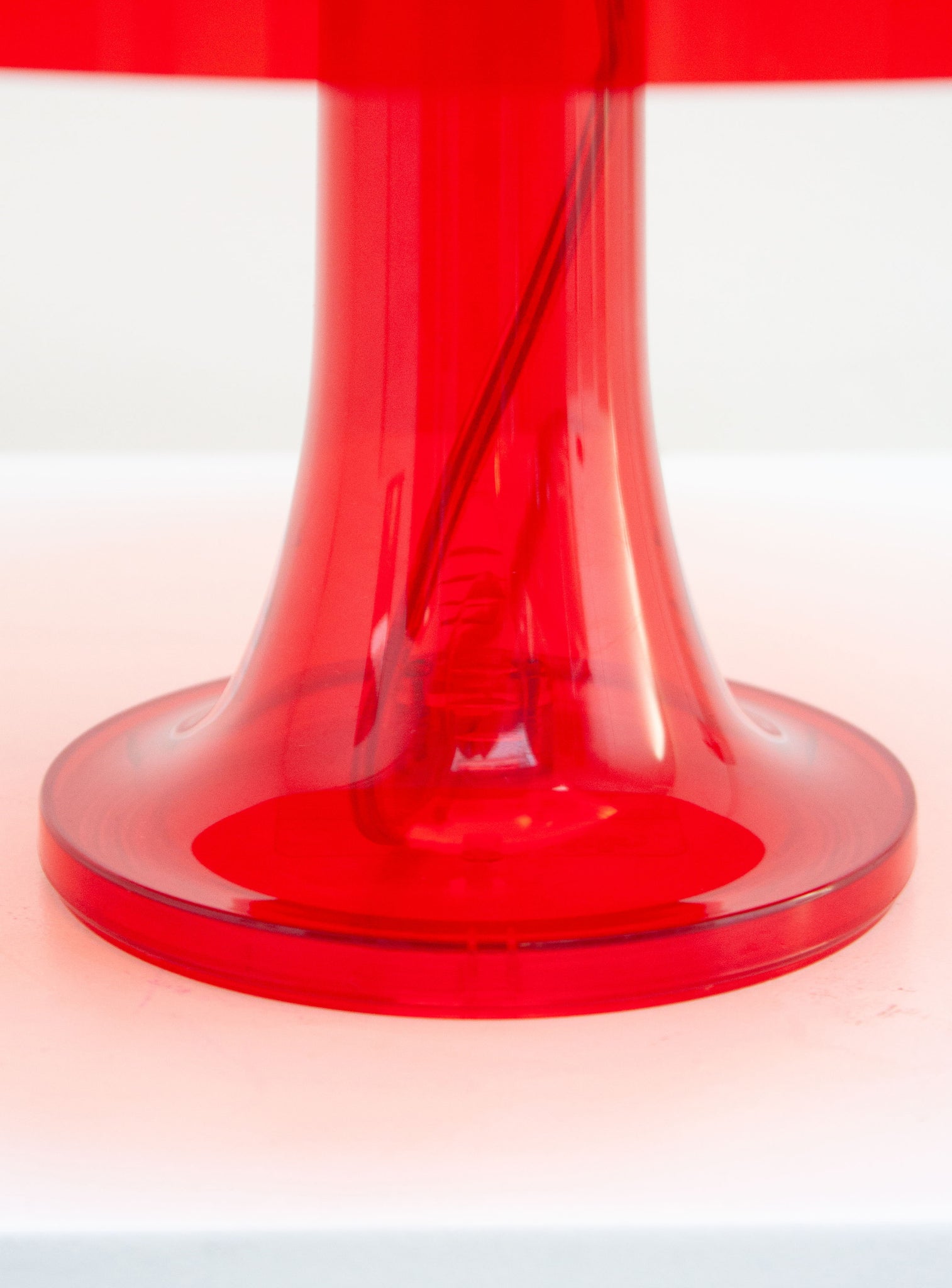 Artemide Nessino Desk Lamp by Giancarlo Mattioli (Translucent Red)