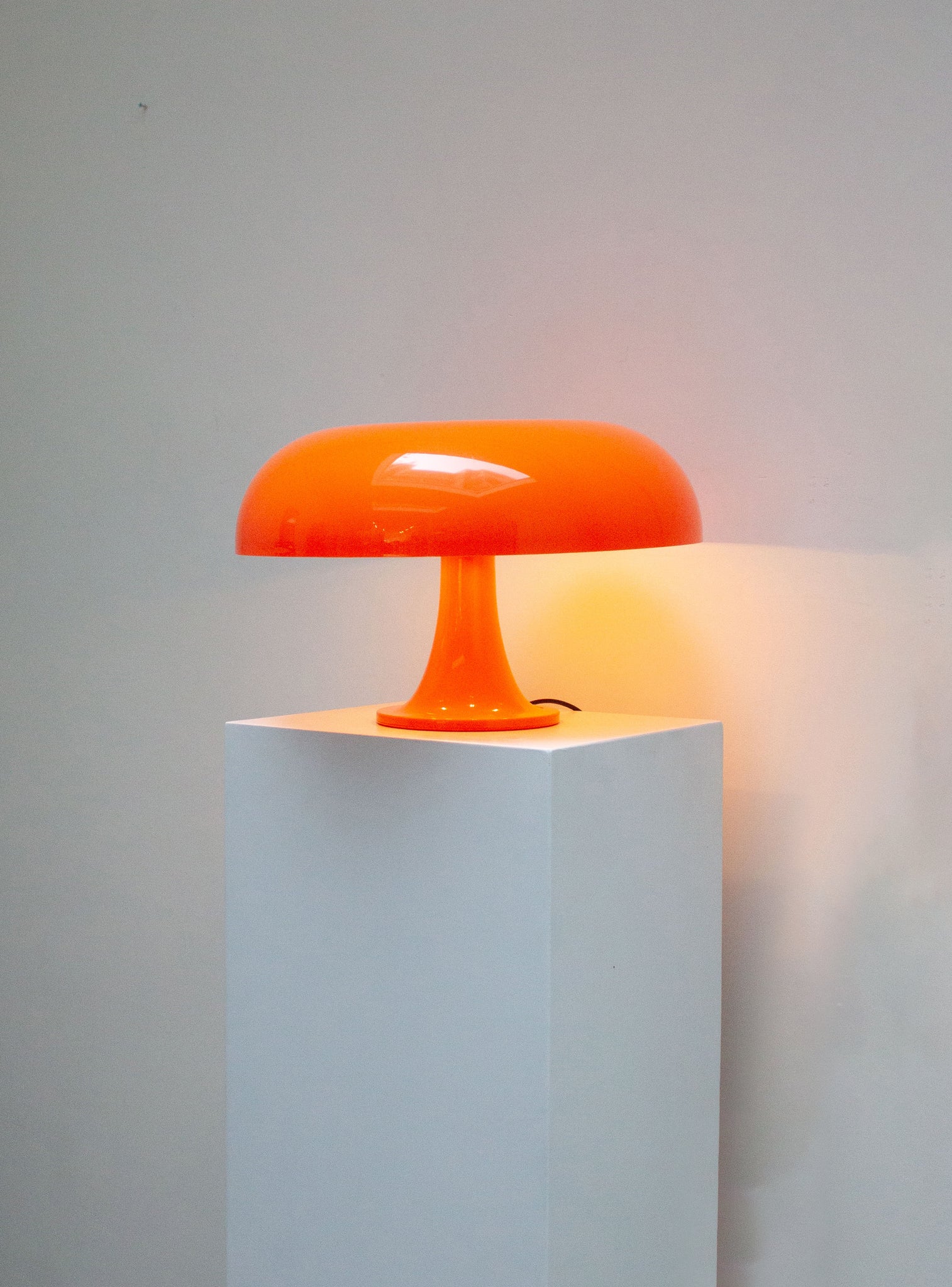 Artemide Nesso Lamp by Giancarlo Mattioli (Orange)