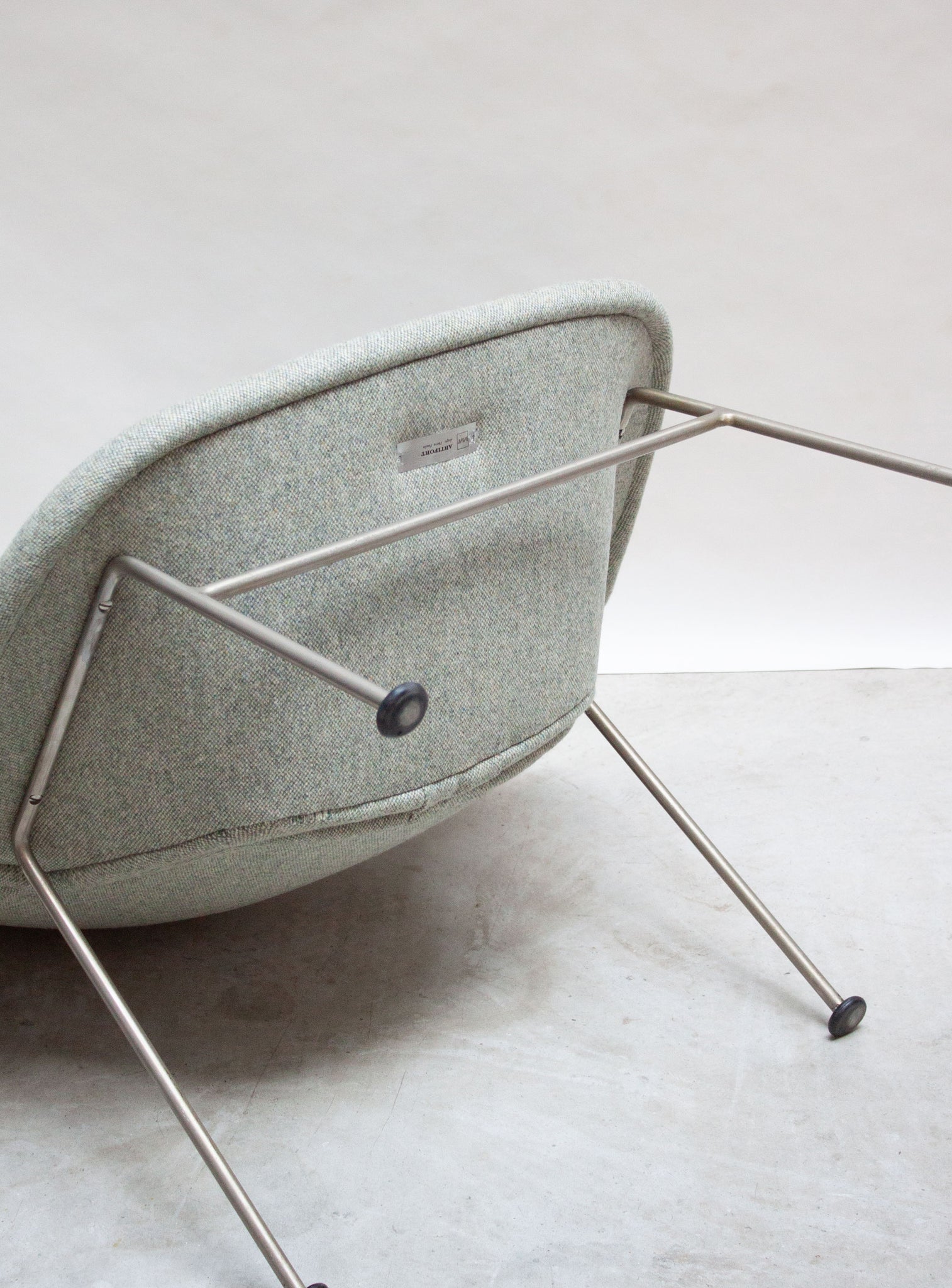 Artifort F555 Lounge Chair & Ottoman by Pierre Paulin
