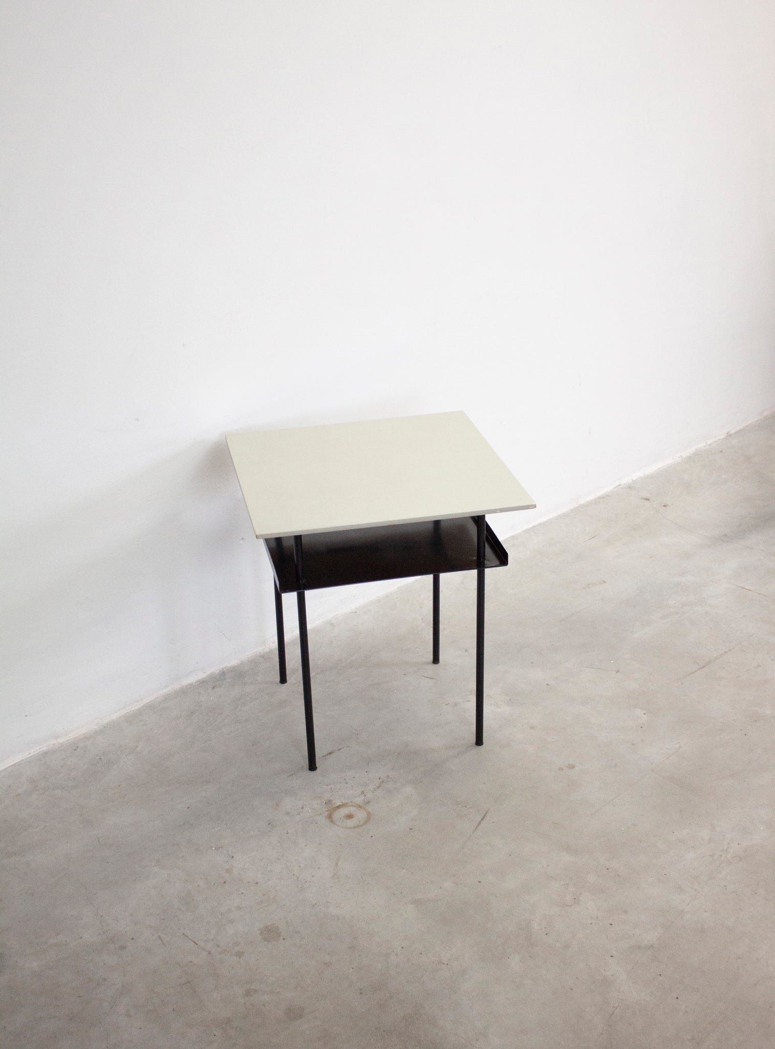 Auping Side Table by Wim Rietveld (Grey)