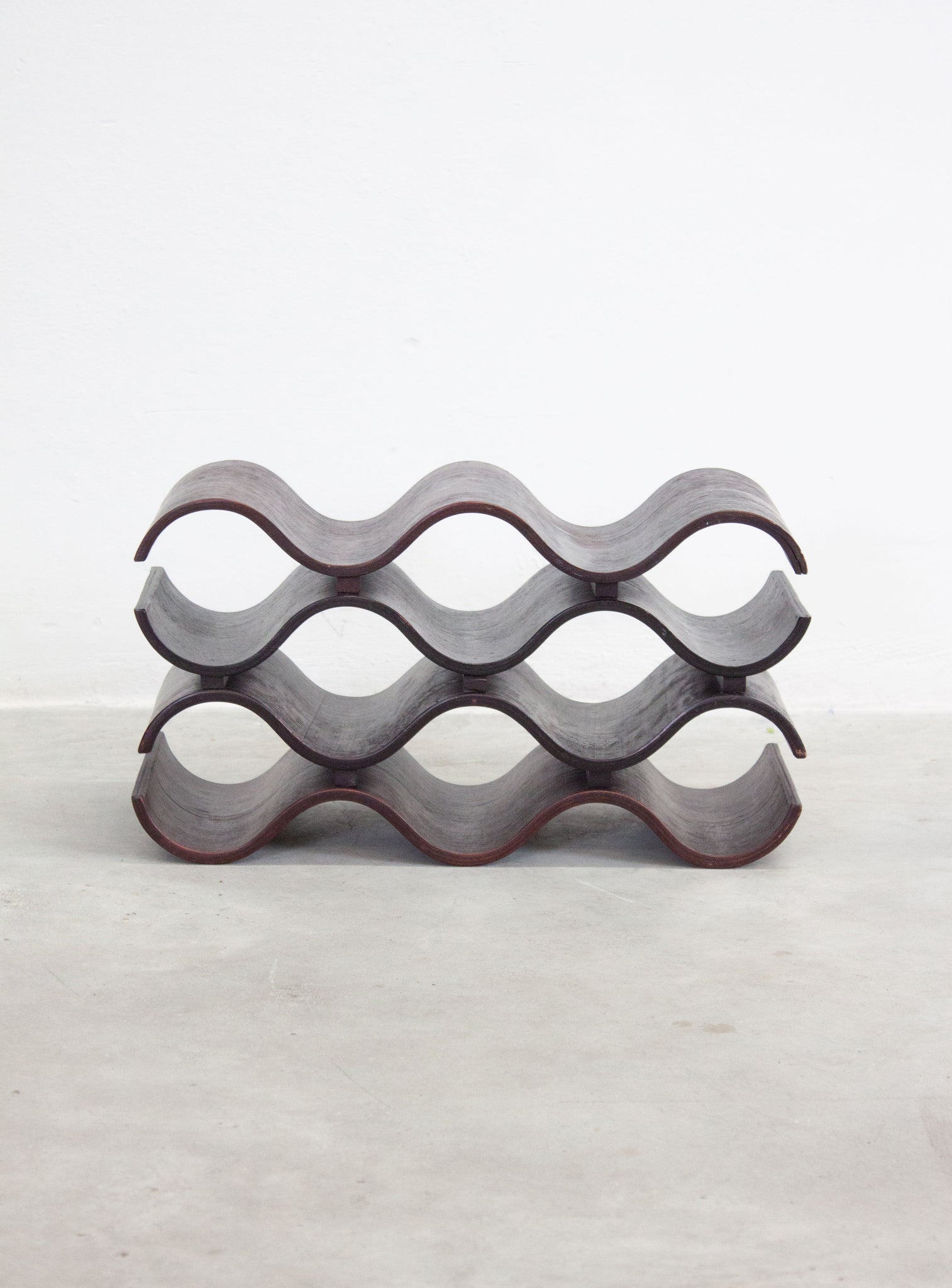Bent Plywood Wine Rack (10 Bottles)