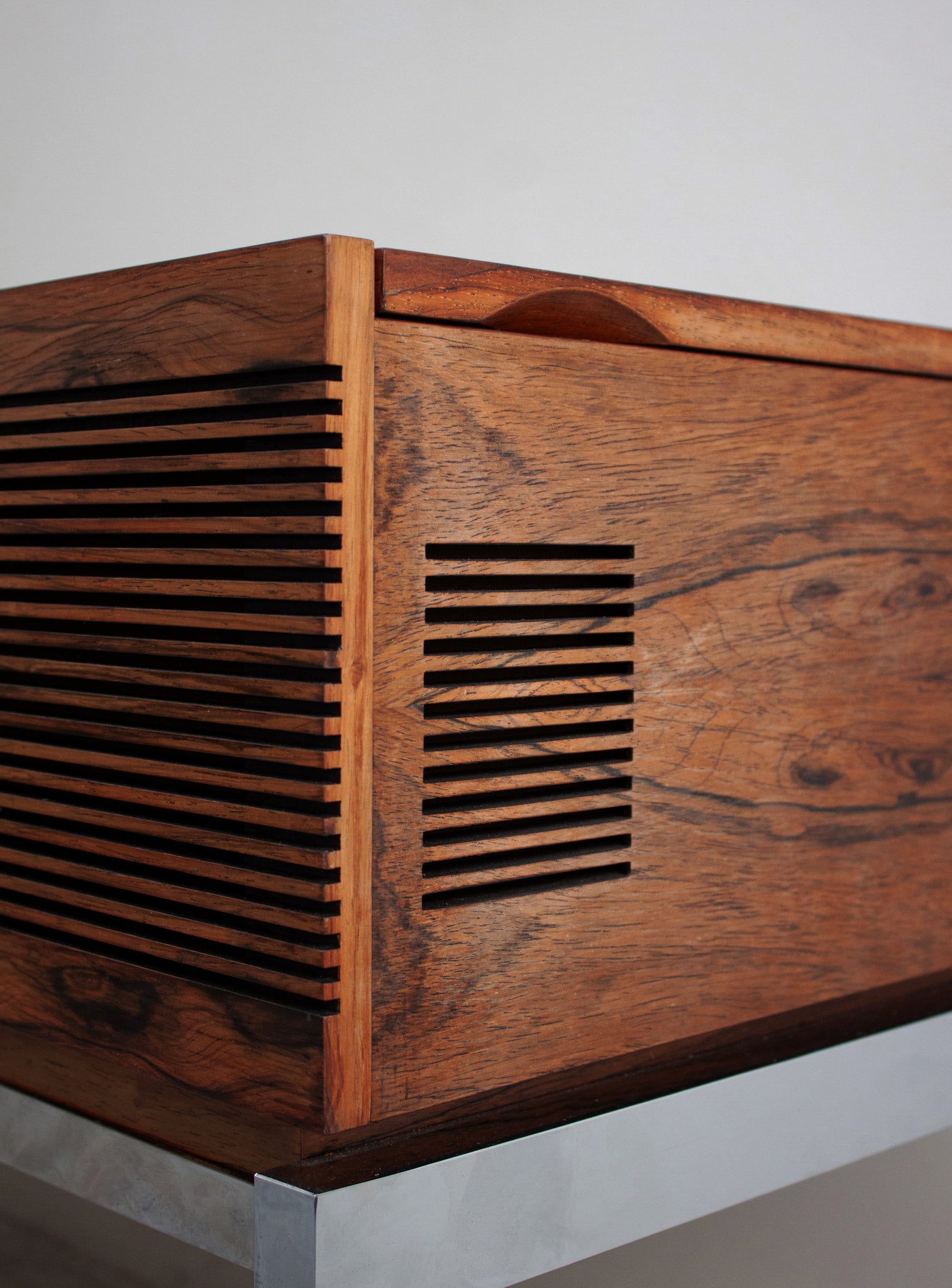 Blaupunkt Arizona Deluxe Stereo Cabinet (Rosewood)