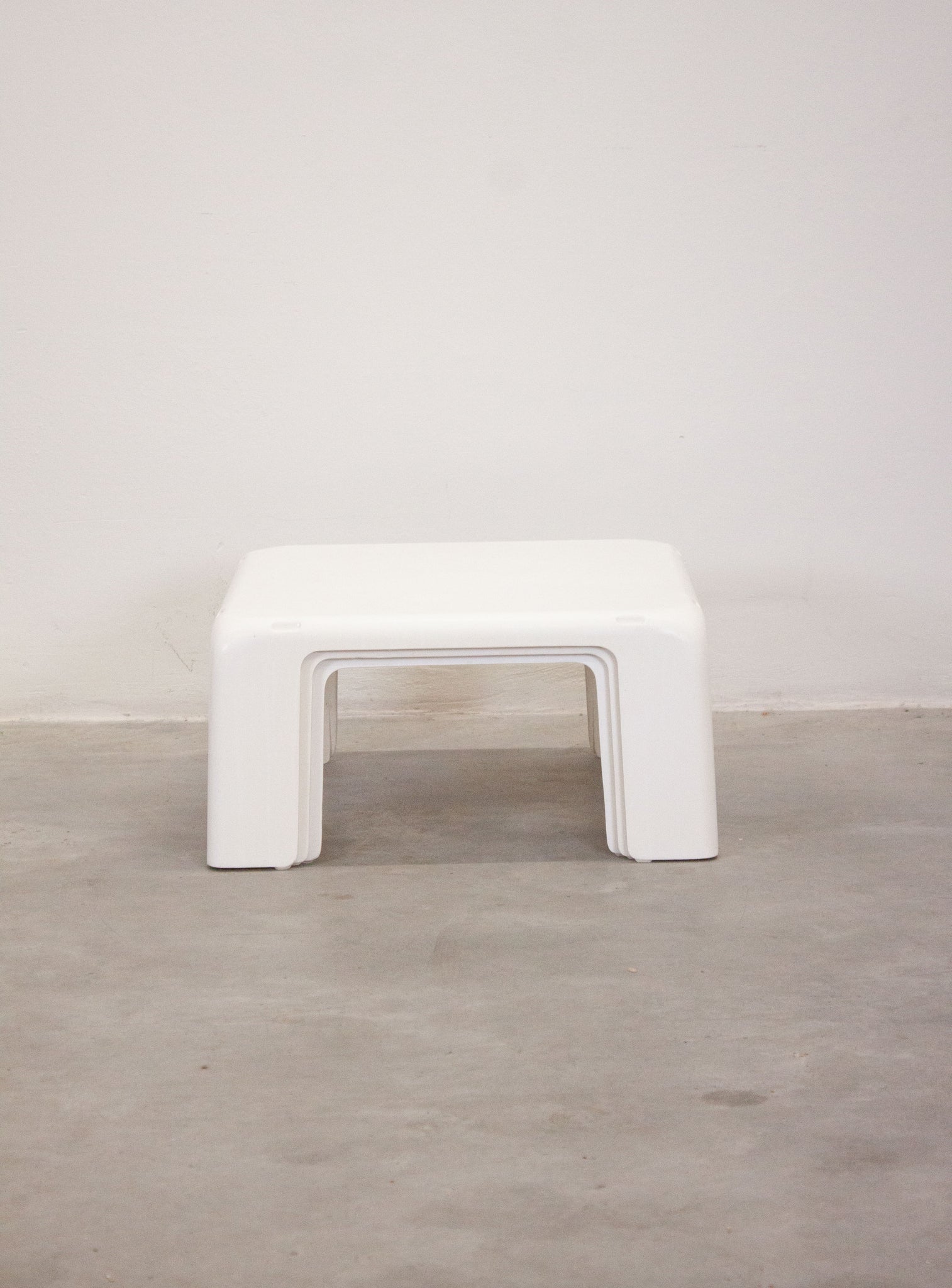C&B Italia Gatti Nesting Tables by Mario Bellini (White)