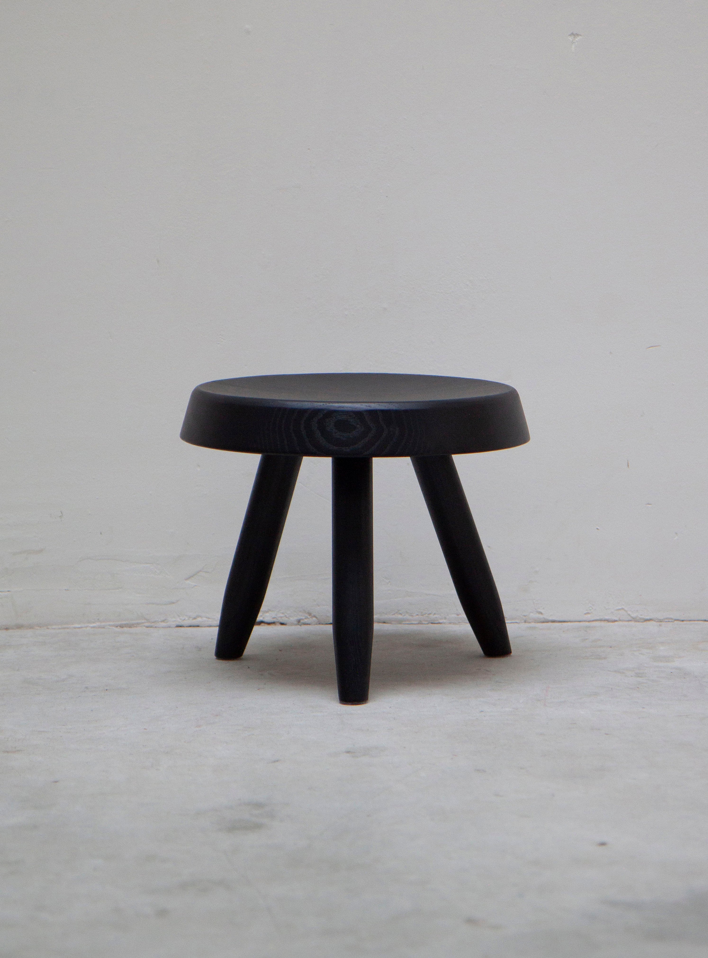 Cassina Tabouret Berger Stool by Charlotte Perriand | Juki