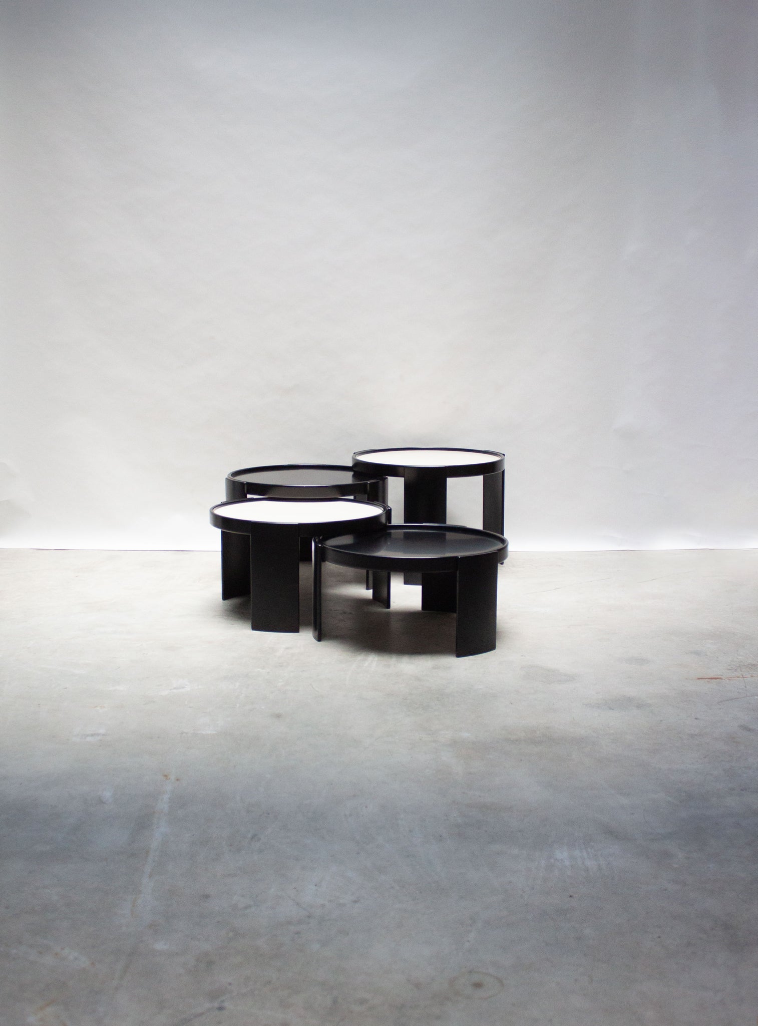 Cassina 783 Nesting Tables by Gianfranco Frattini (Black)