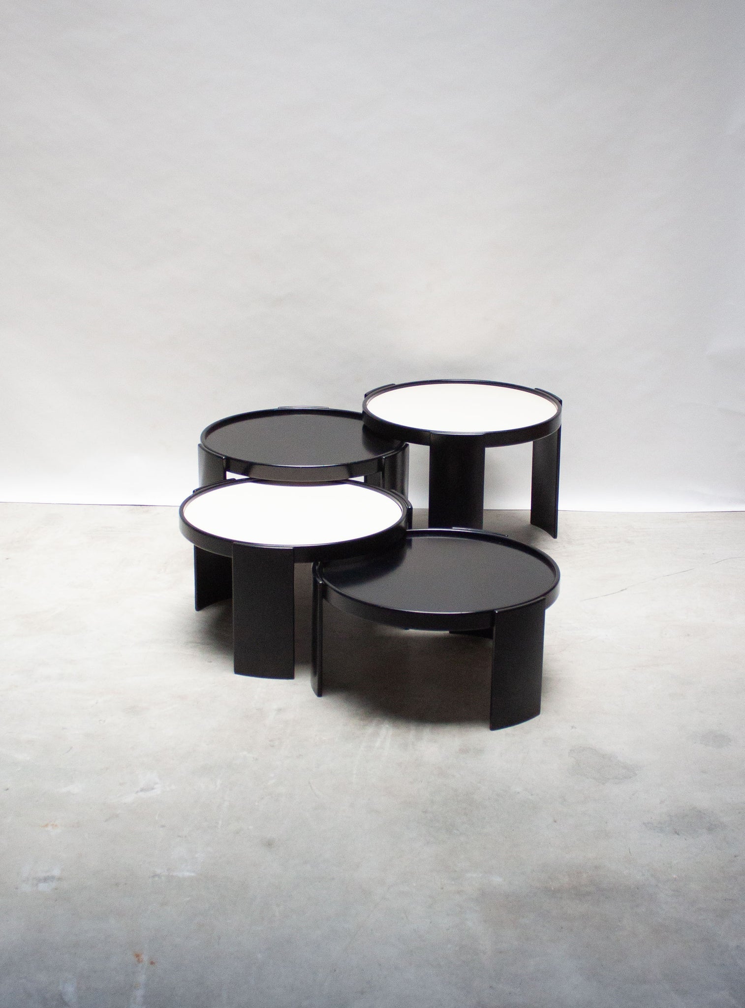 Cassina 783 Nesting Tables by Gianfranco Frattini (Black)