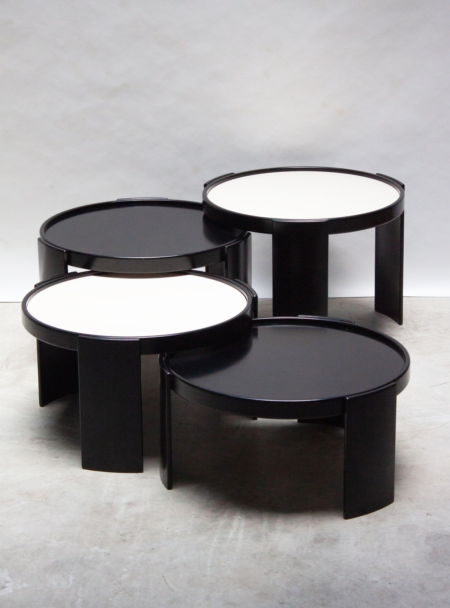 Cassina 783 Nesting Tables by Gianfranco Frattini (Black)