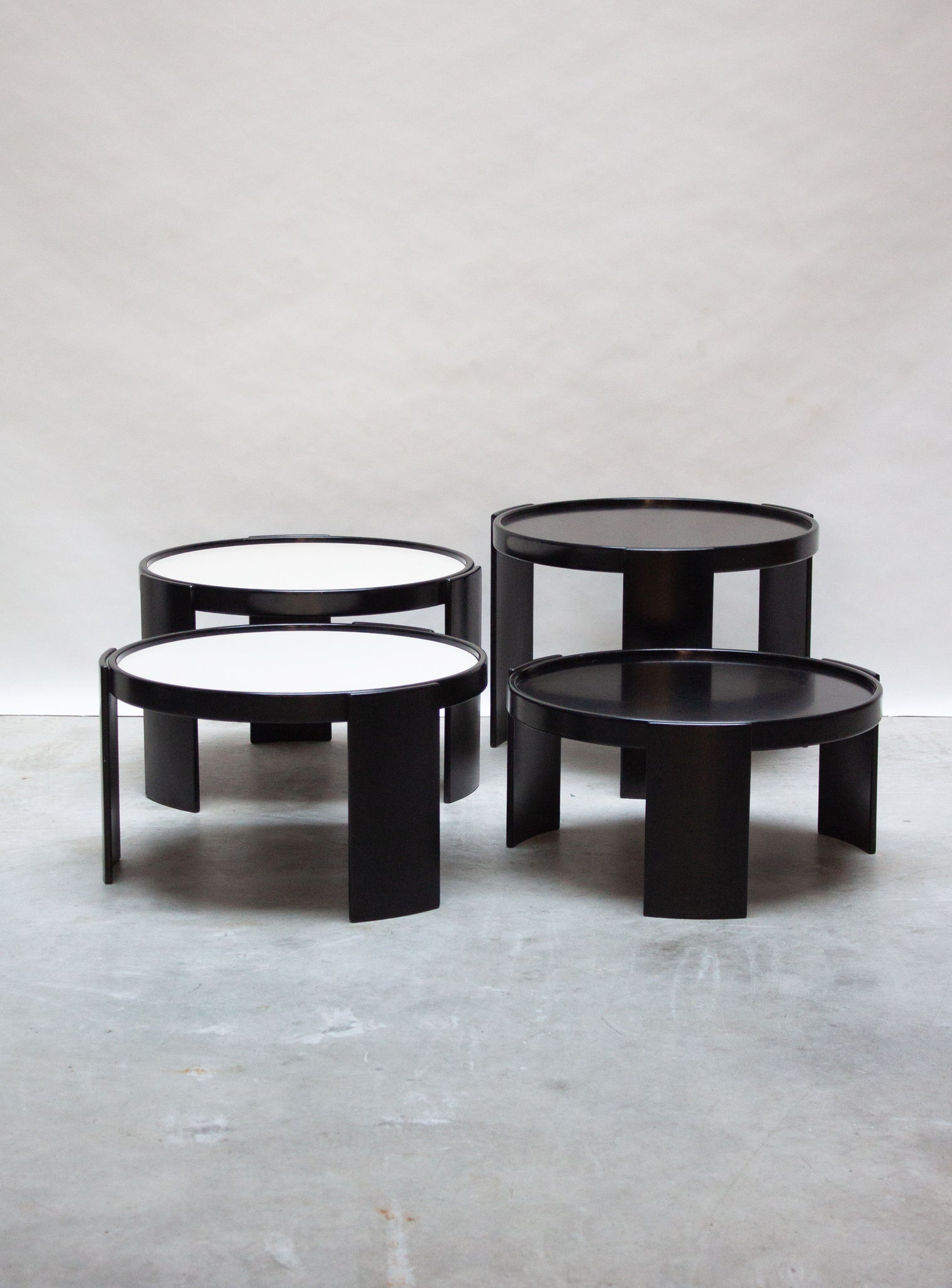 Cassina 783 Nesting Tables by Gianfranco Frattini (Black)