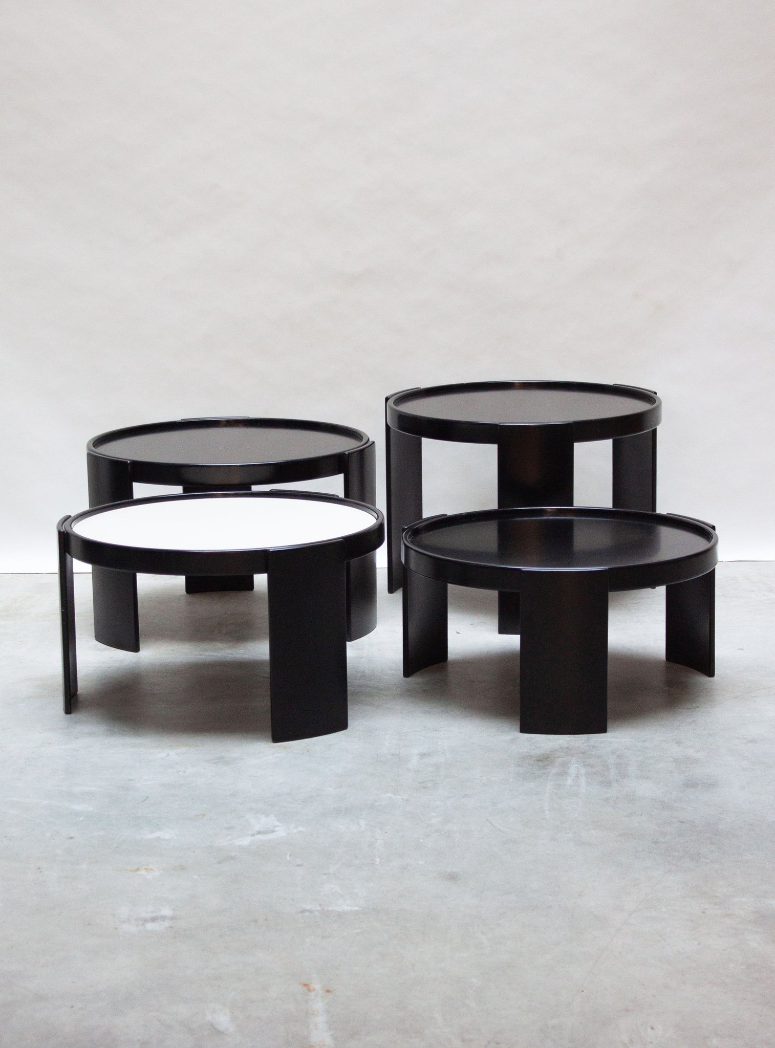 Cassina 783 Nesting Tables by Gianfranco Frattini (Black)