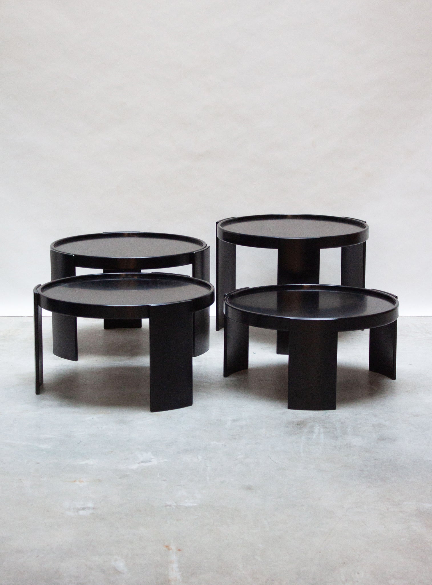 Cassina 783 Nesting Tables by Gianfranco Frattini (Black)