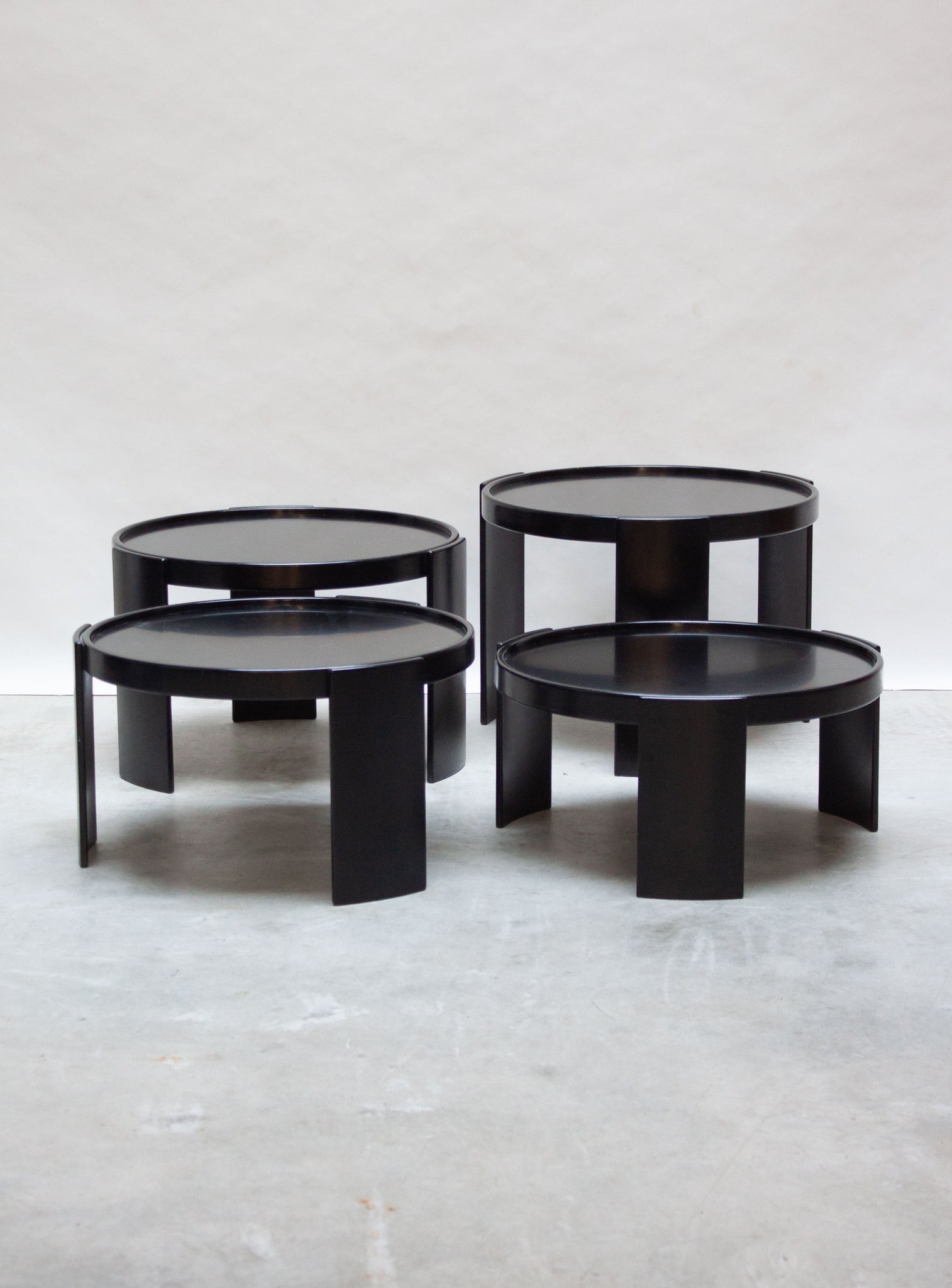 Cassina 783 Nesting Tables by Gianfranco Frattini (Black)